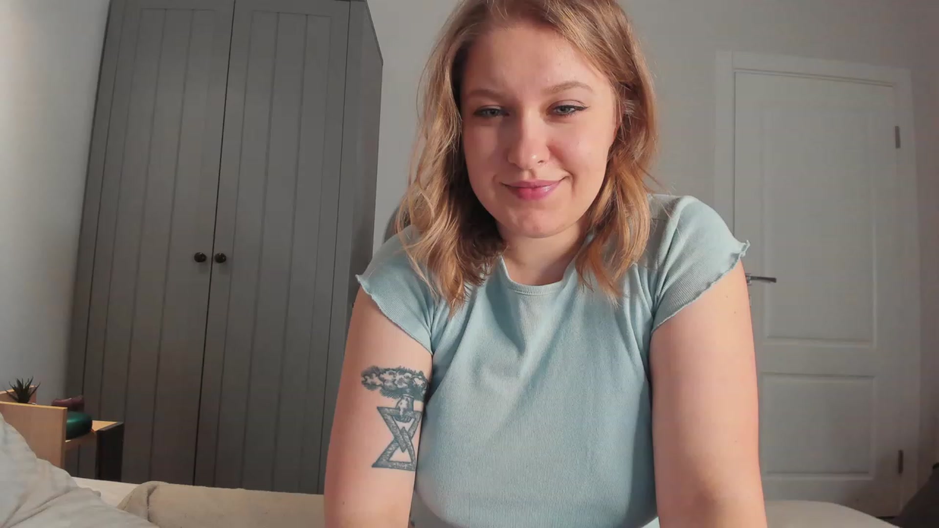Gallery image thumbnail from SensualAdict's myfreecams stream on, 11/23/2022, 17:22 image 20 of 20