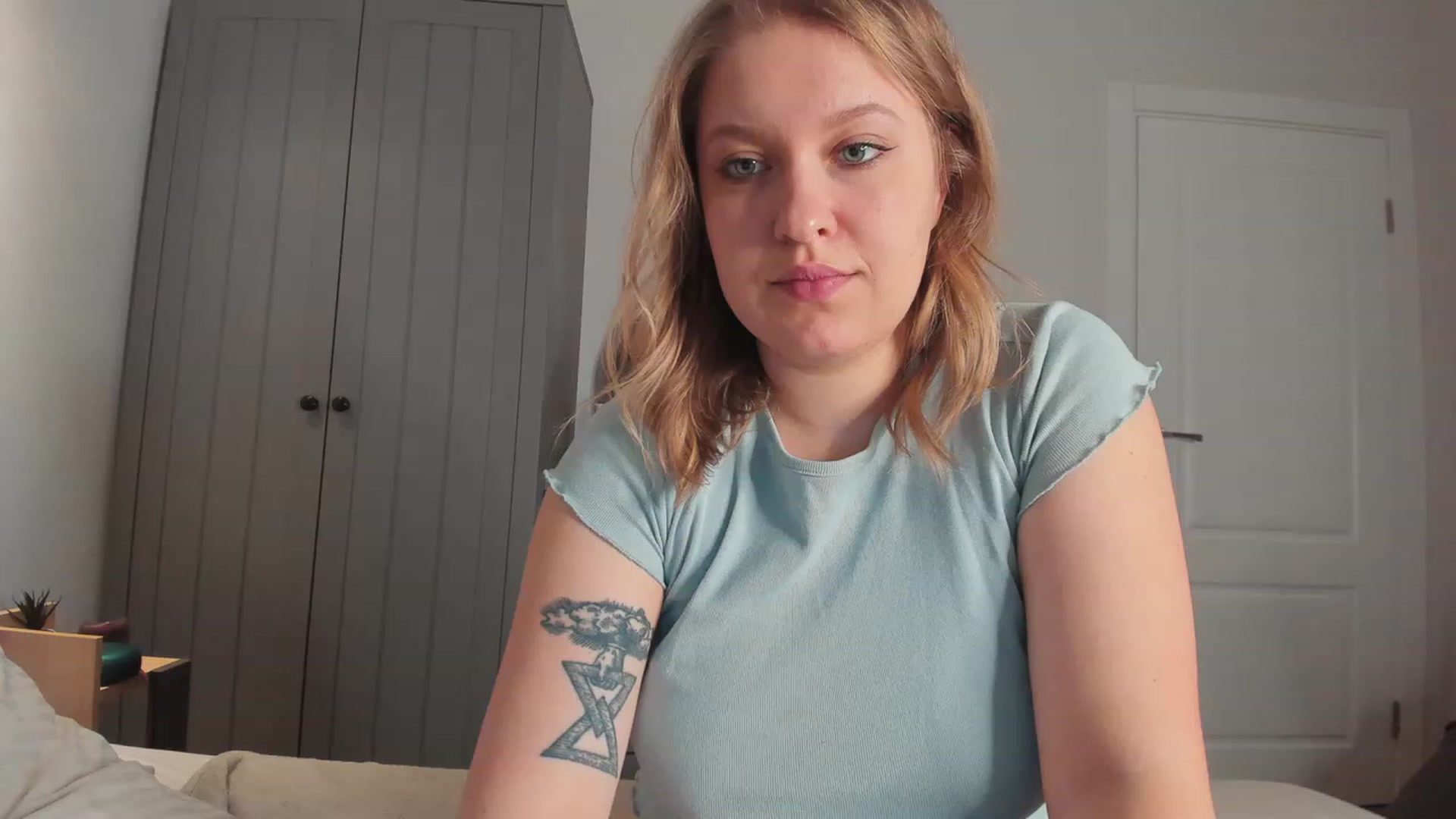 Gallery image thumbnail from SensualAdict's myfreecams stream on, 11/23/2022, 17:22 image 19 of 20