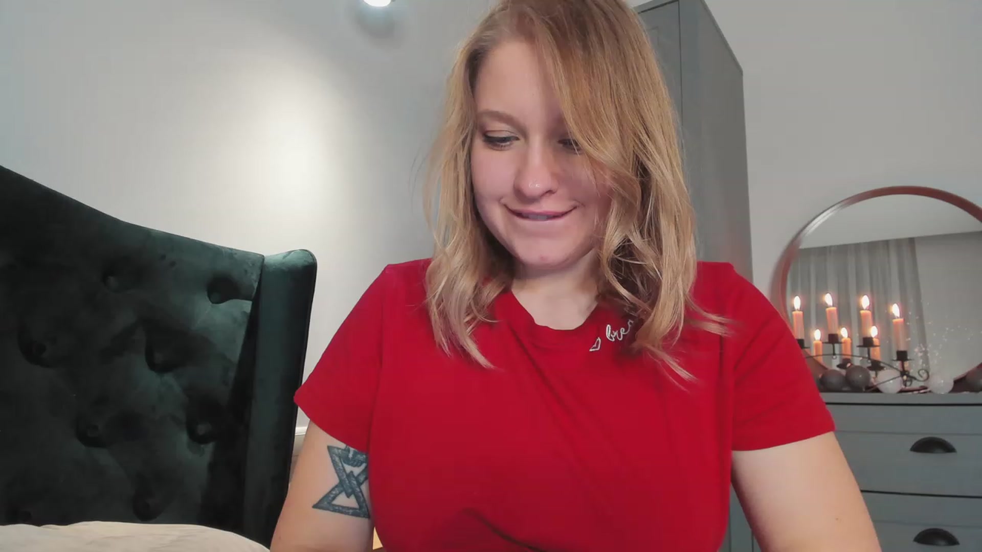 Gallery image thumbnail from SensualAdict's myfreecams stream on, 11/24/2022, 18:54 image 10 of 20