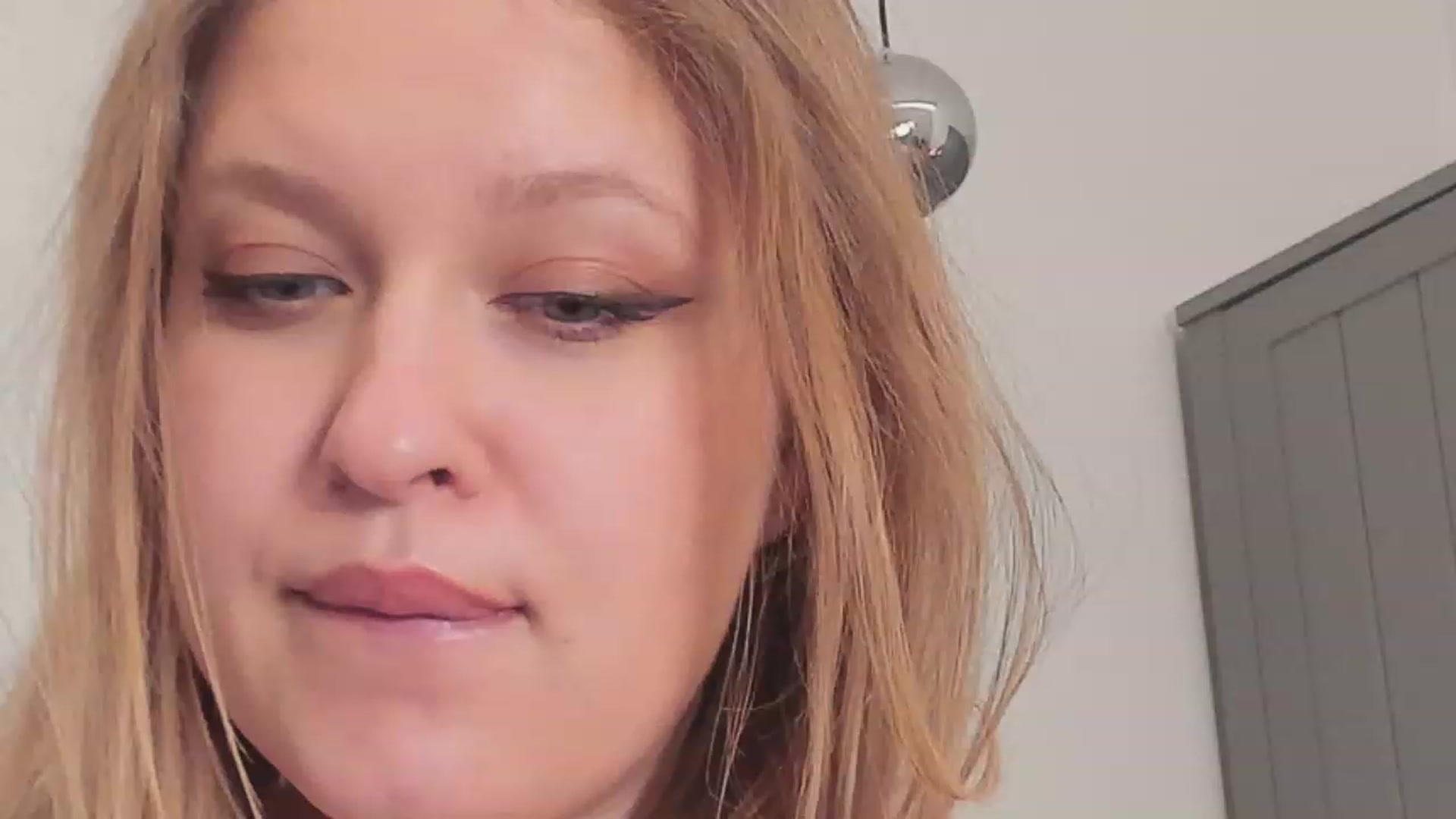 Gallery image thumbnail from SensualAdict's myfreecams stream on, 11/25/2022, 15:15 image 18 of 20