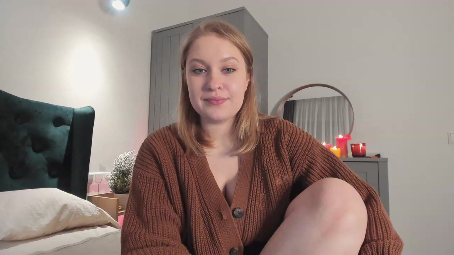Gallery image thumbnail from SensualAdict's myfreecams stream on, 12/01/2022, 15:40 image 8 of 20