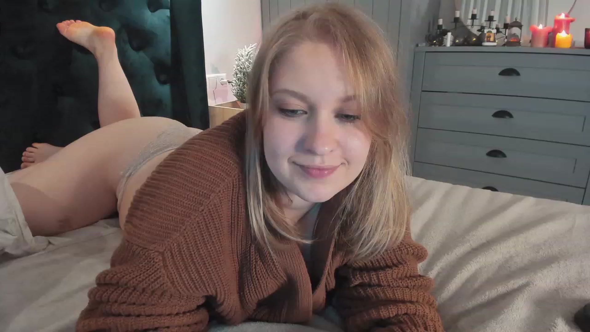 Gallery image thumbnail from SensualAdict's myfreecams stream on, 12/01/2022, 18:25 image 20 of 20