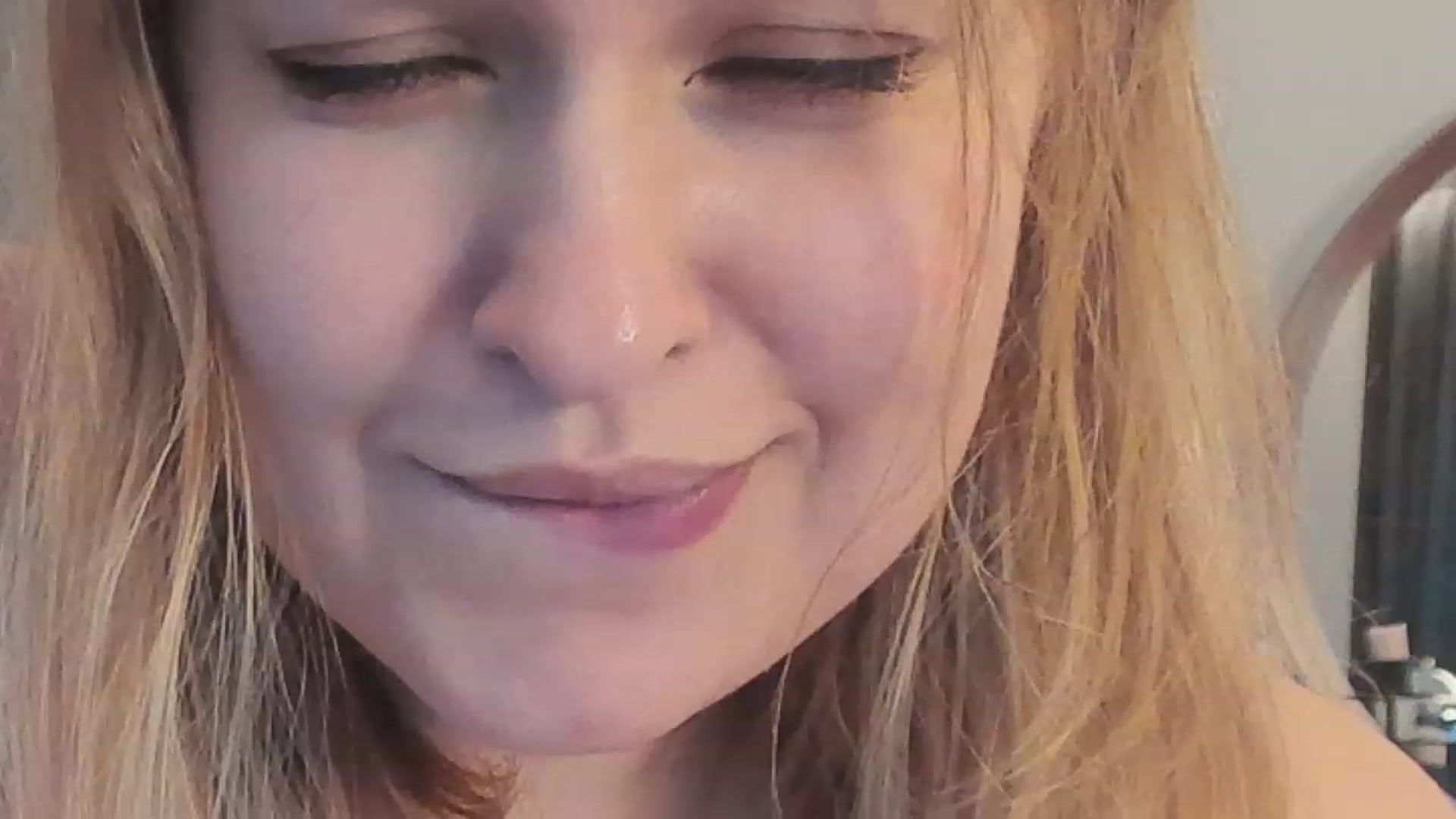 Gallery image thumbnail from SensualAdict's myfreecams stream on, 12/02/2022, 14:00 image 18 of 20