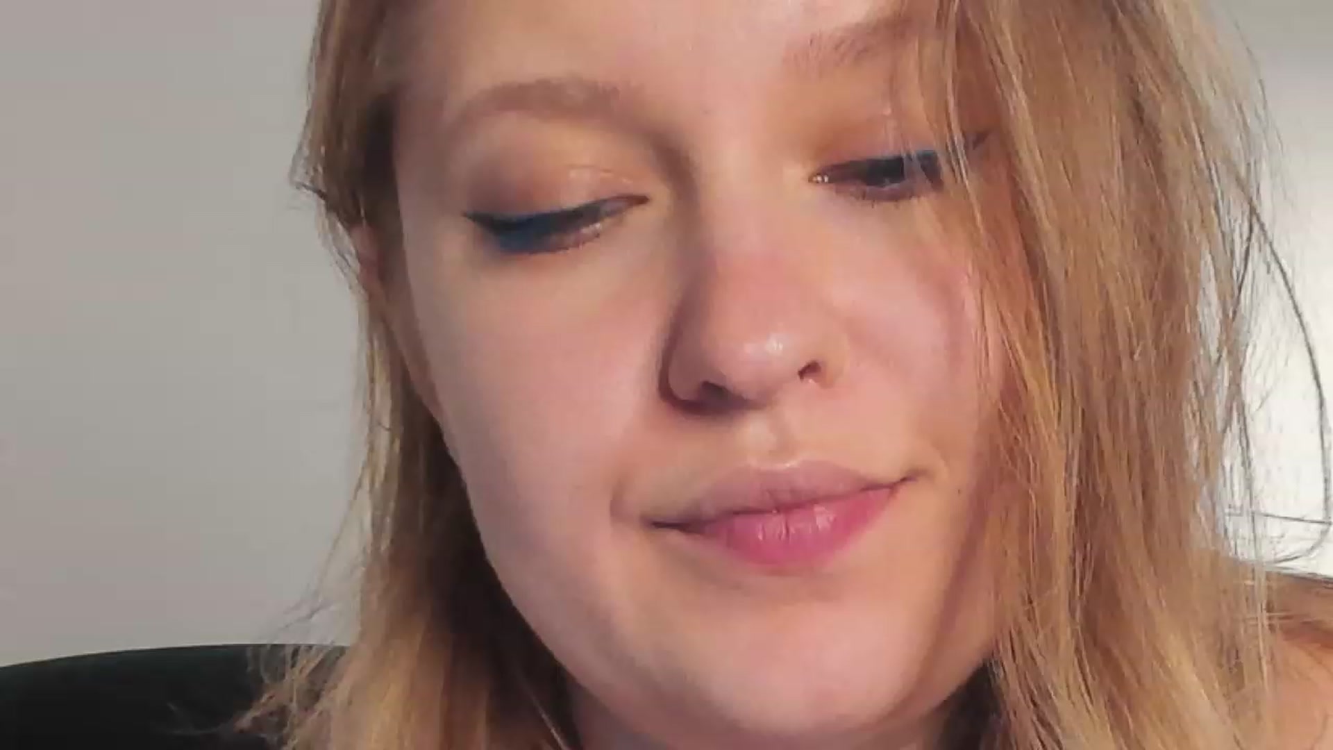 Gallery image thumbnail from SensualAdict's myfreecams stream on, 12/09/2022, 18:32 image 12 of 20