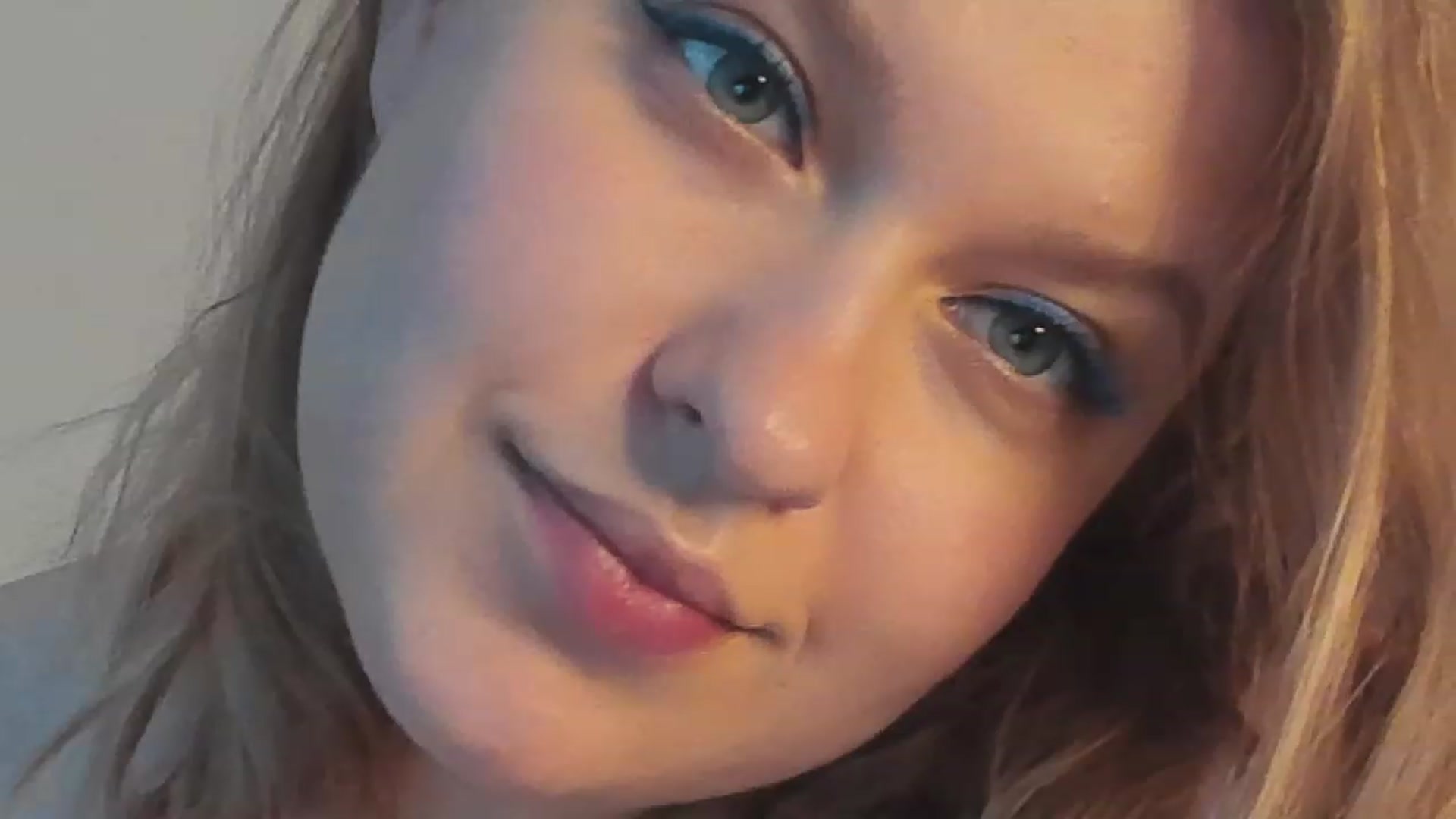 Gallery image thumbnail from SensualAdict's myfreecams stream on, 12/10/2022, 13:09 image 2 of 20