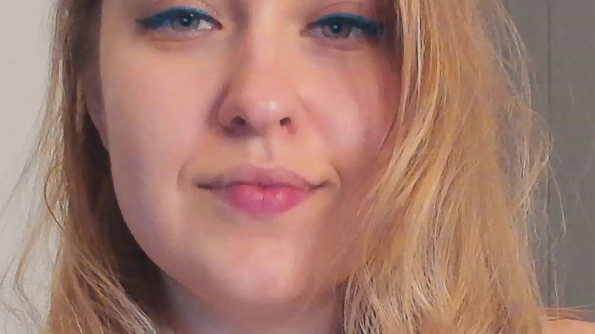 Gallery image thumbnail from SensualAdict's myfreecams stream on, 12/10/2022, 19:16 image 12 of 20