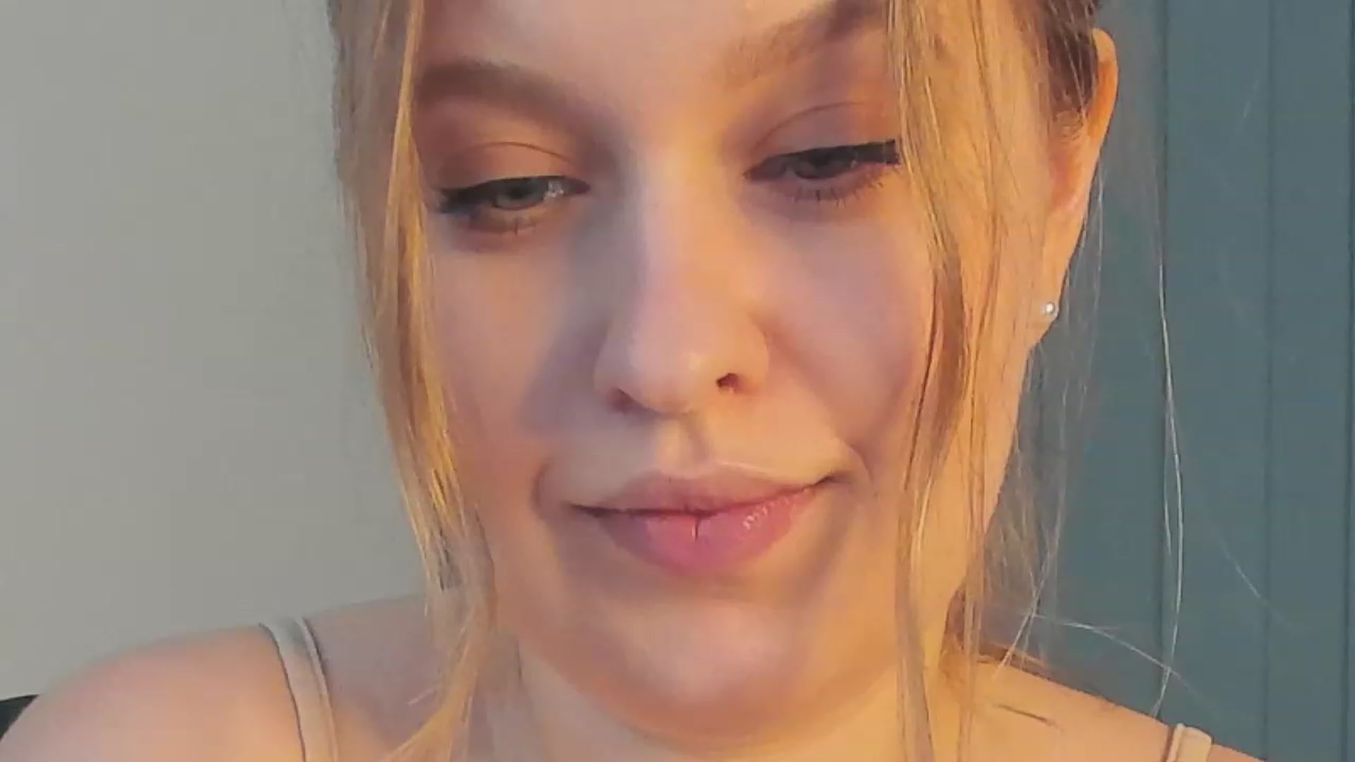 Gallery image thumbnail from SensualAdict's myfreecams stream on, 12/11/2022, 10:24 image 9 of 20