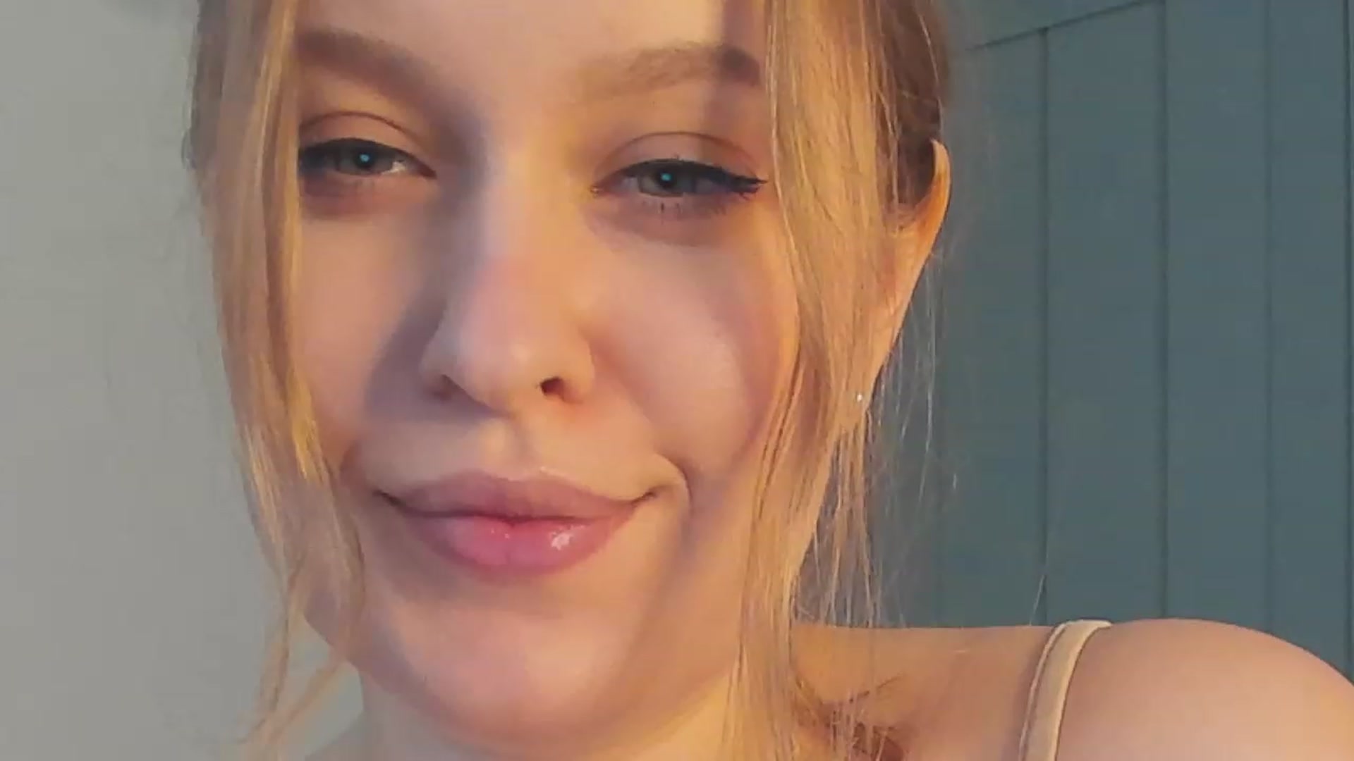 Gallery image thumbnail from SensualAdict's myfreecams stream on, 12/11/2022, 10:24 image 4 of 20