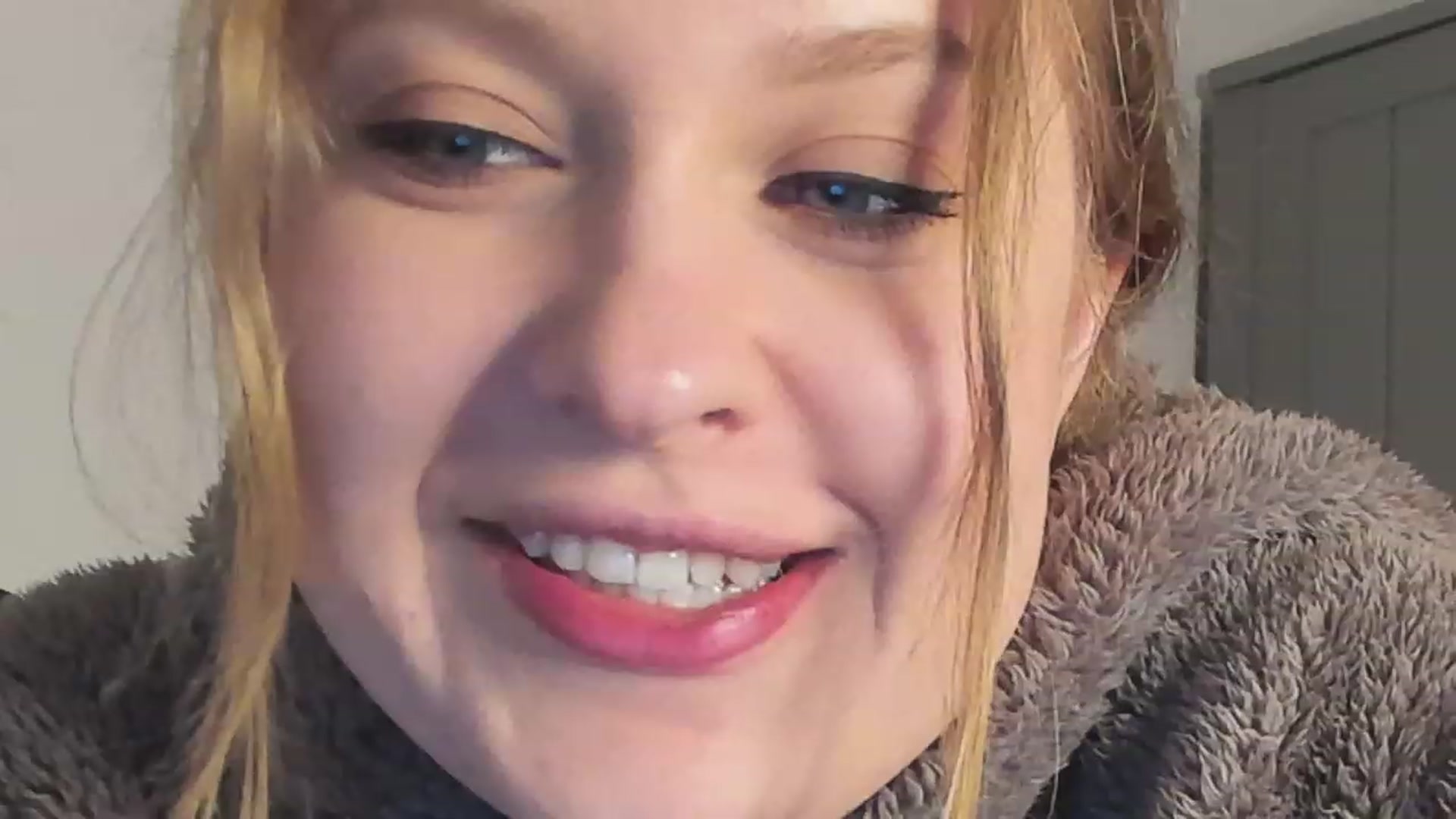Gallery image thumbnail from SensualAdict's myfreecams stream on, 12/16/2022, 14:58 image 6 of 20