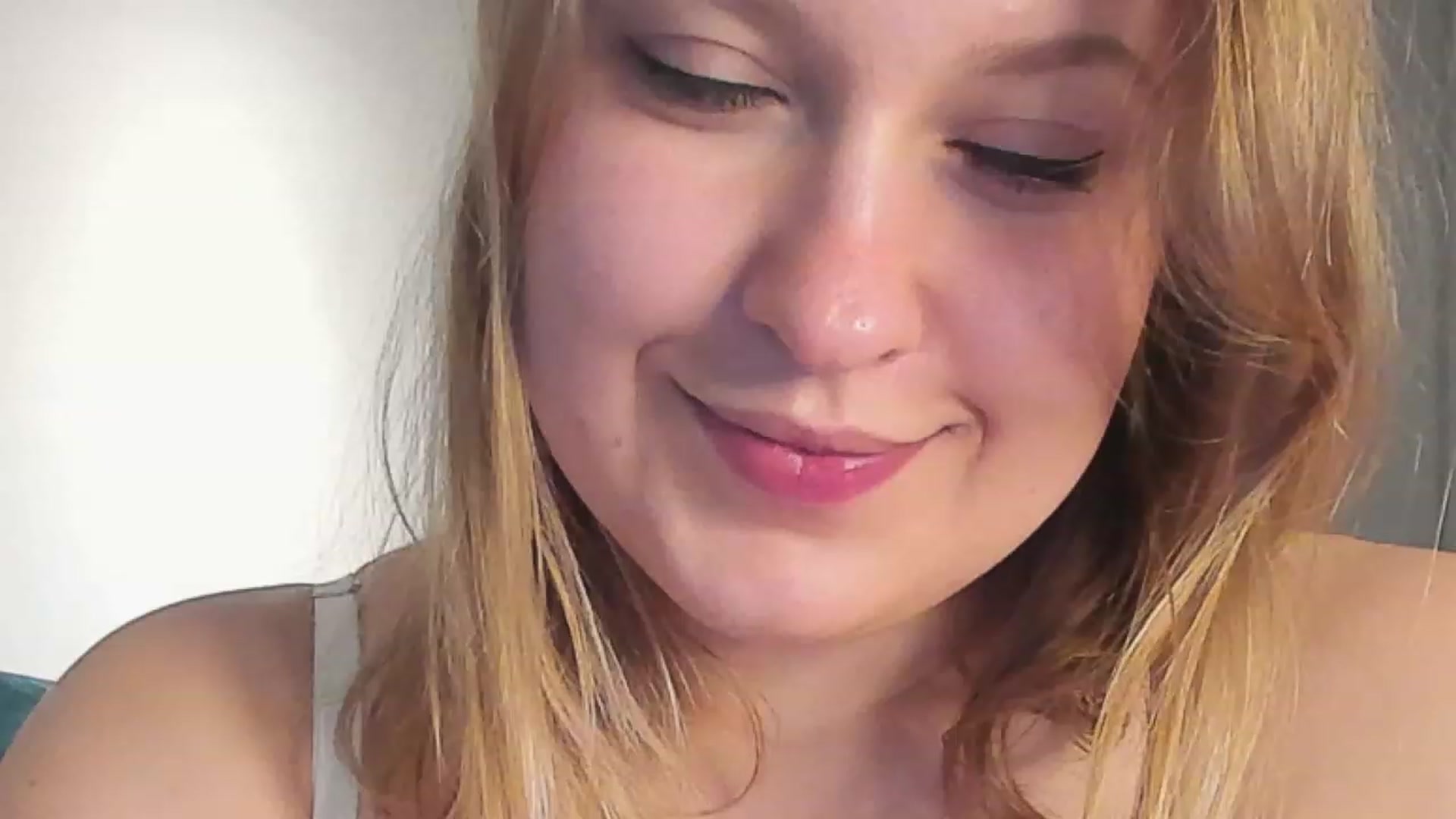 Gallery image thumbnail from SensualAdict's myfreecams stream on, 12/16/2022, 19:50 image 13 of 20