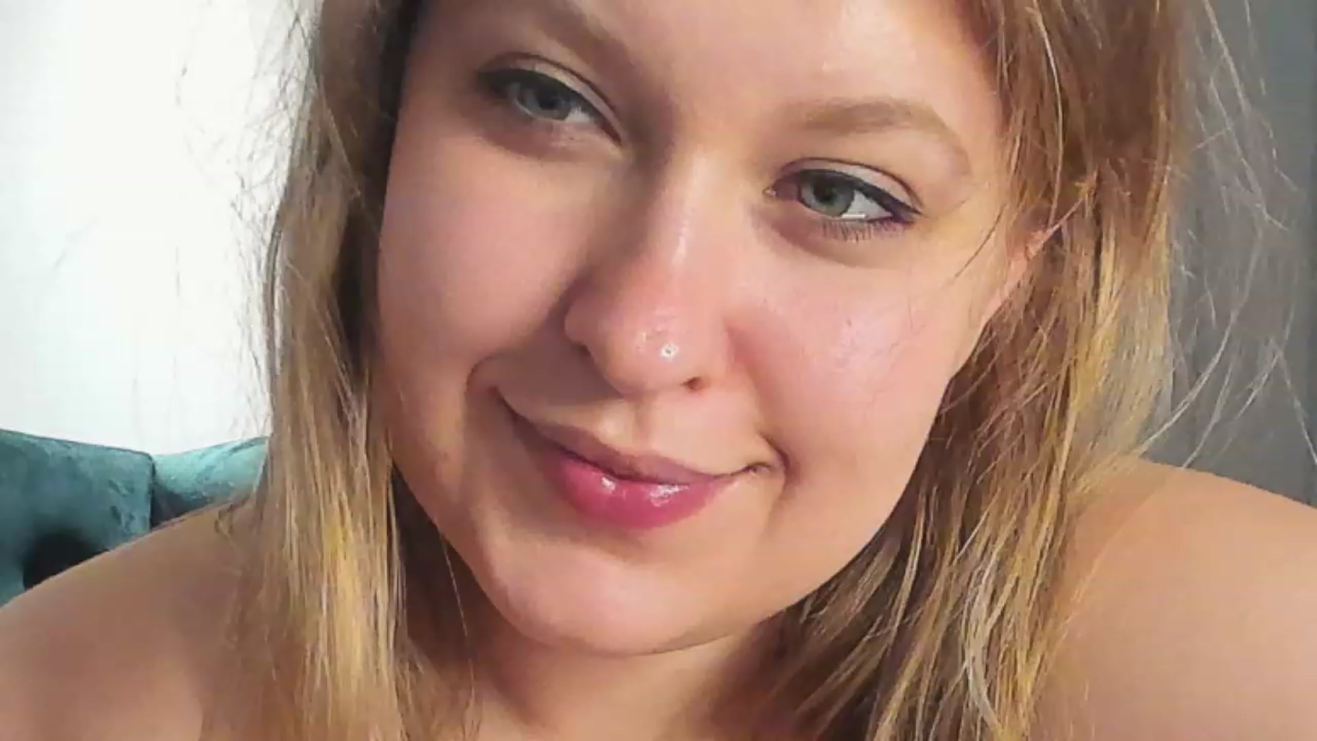 Gallery image thumbnail from SensualAdict's myfreecams stream on, 12/16/2022, 19:50 image 18 of 20