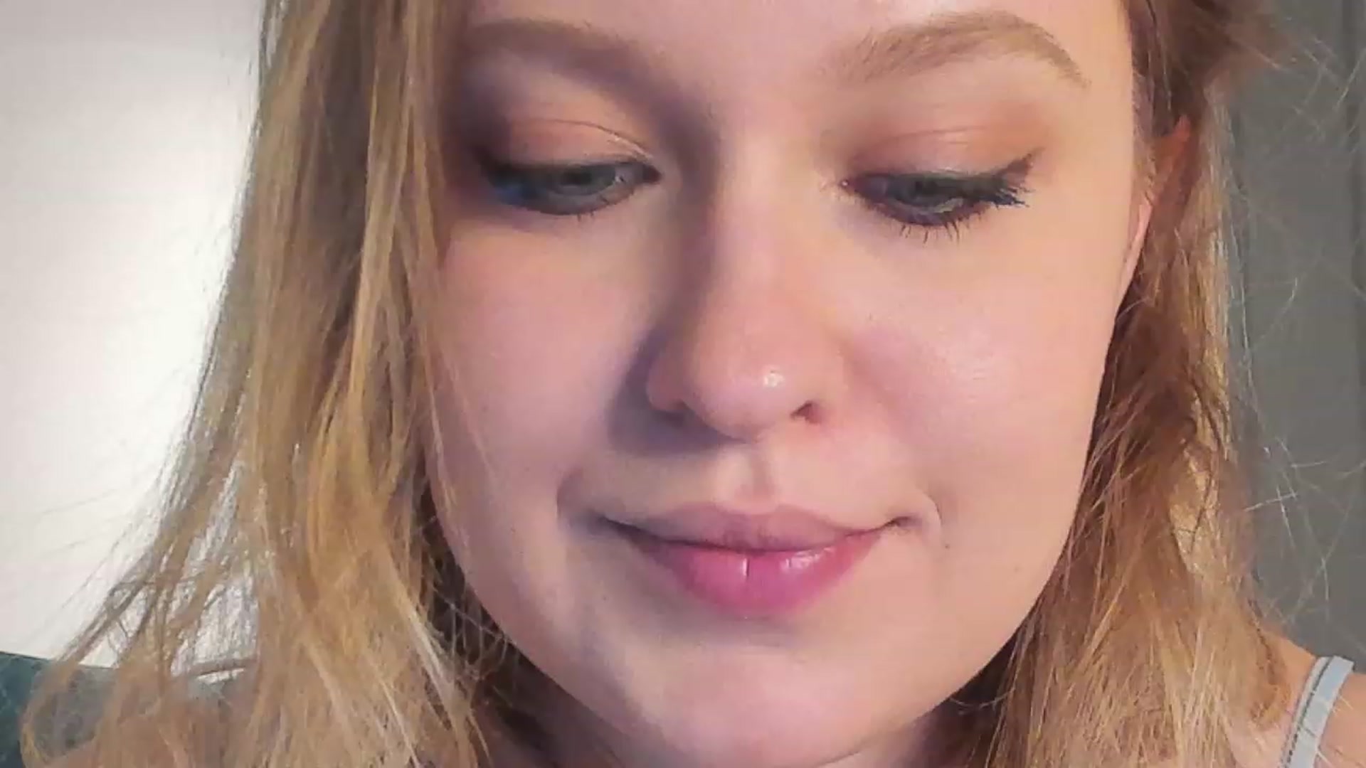 Gallery image thumbnail from SensualAdict's myfreecams stream on, 12/18/2022, 18:38 image 2 of 20