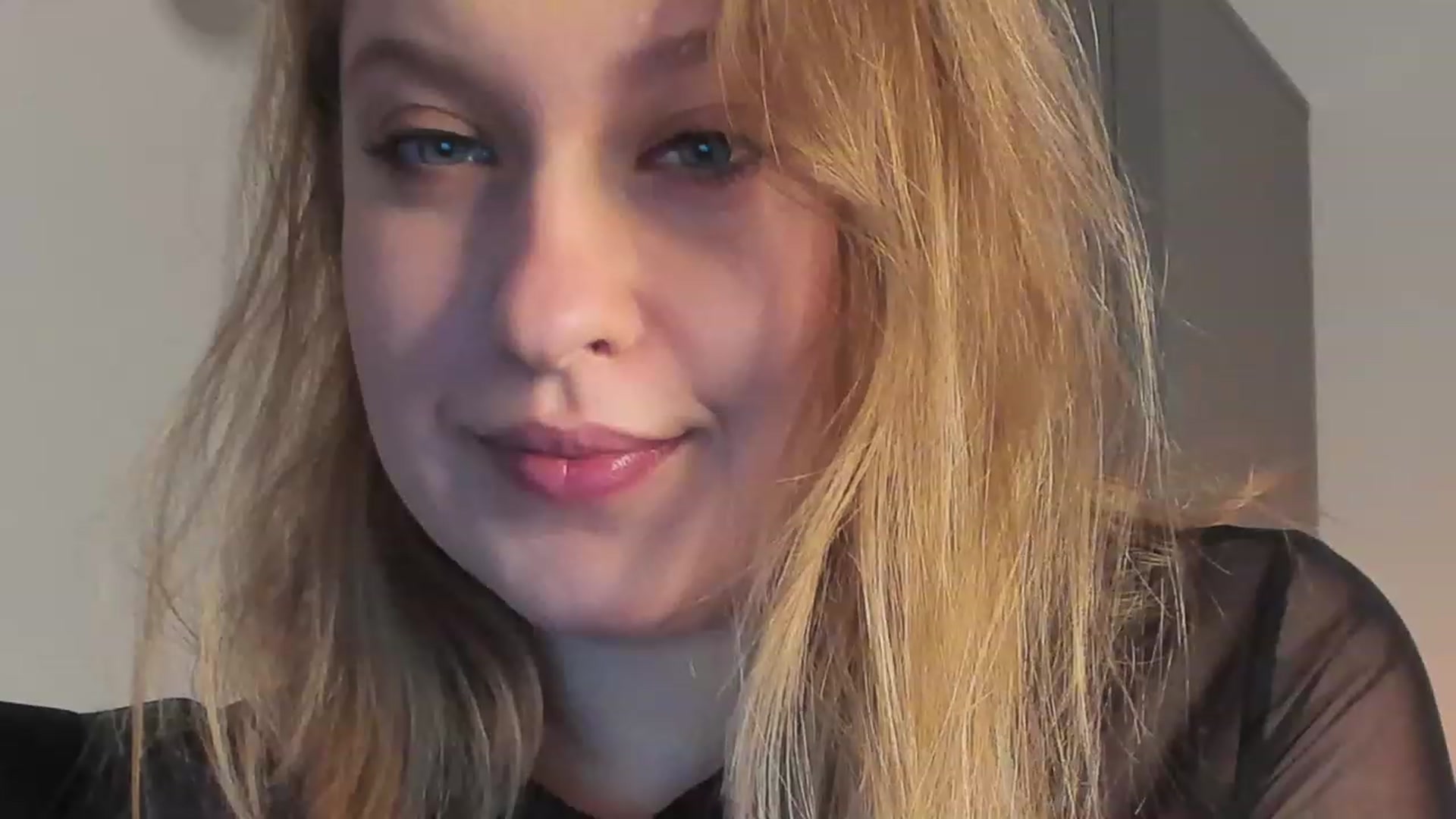 Gallery image thumbnail from SensualAdict's myfreecams stream on, 12/20/2022, 14:43 image 3 of 20
