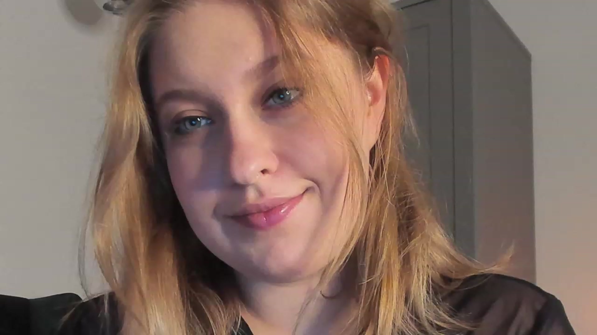 Gallery image thumbnail from SensualAdict's myfreecams stream on, 12/20/2022, 14:43 image 16 of 20
