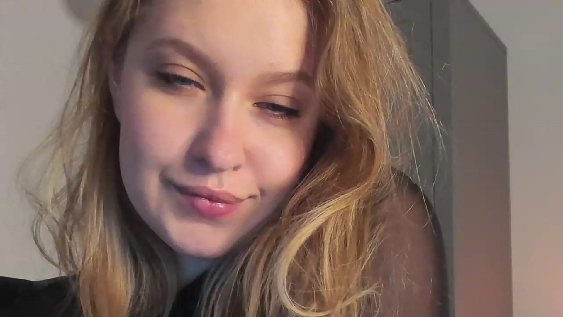 Gallery image thumbnail from SensualAdict's myfreecams stream on, 12/20/2022, 14:43 image 2 of 20