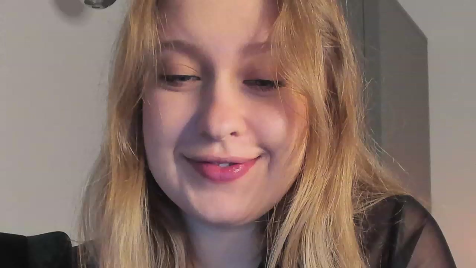 Gallery image thumbnail from SensualAdict's myfreecams stream on, 12/20/2022, 14:43 image 6 of 20
