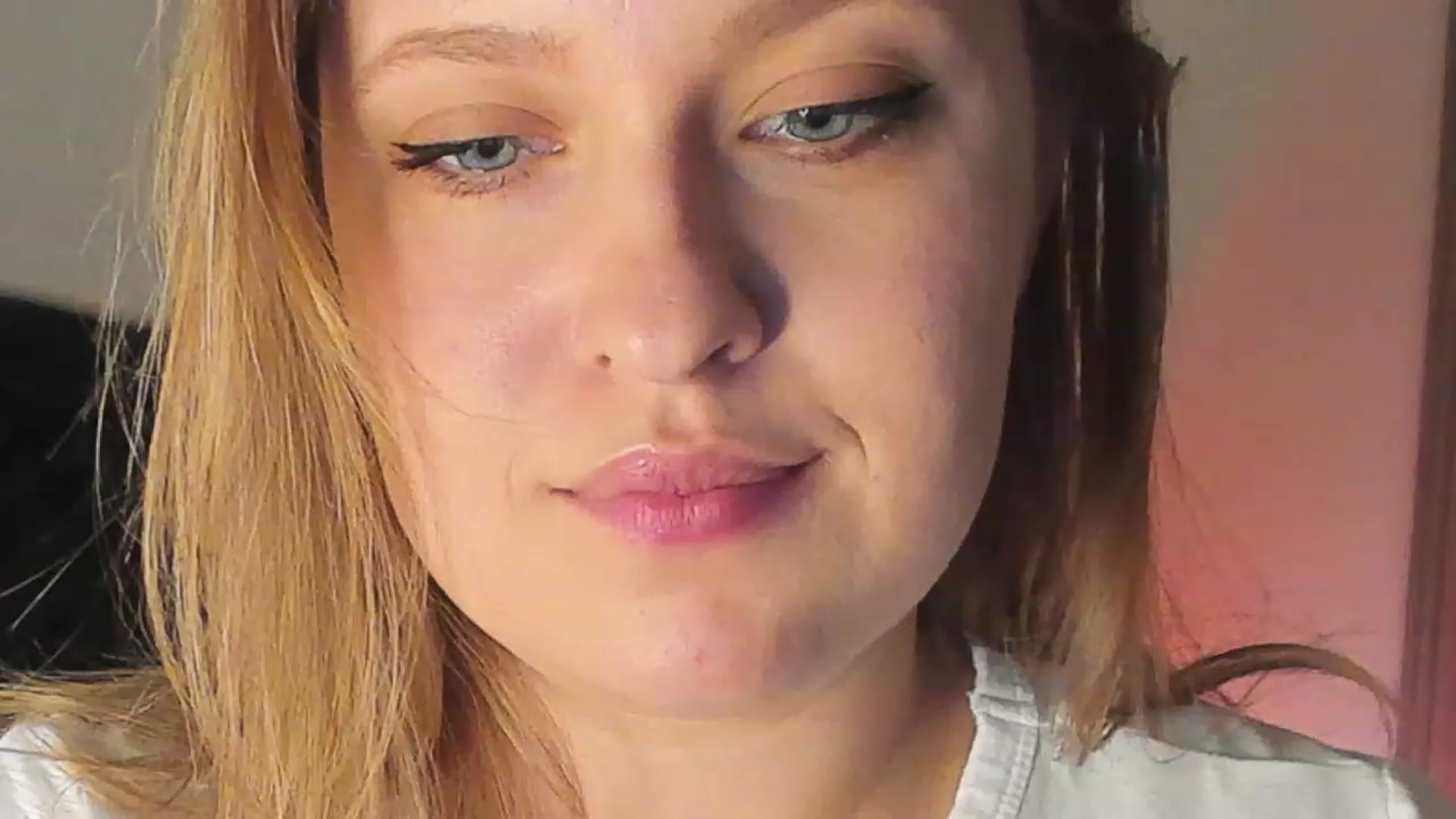 Gallery image thumbnail from SensualAdict's myfreecams stream on, 12/21/2022, 15:55 image 12 of 20