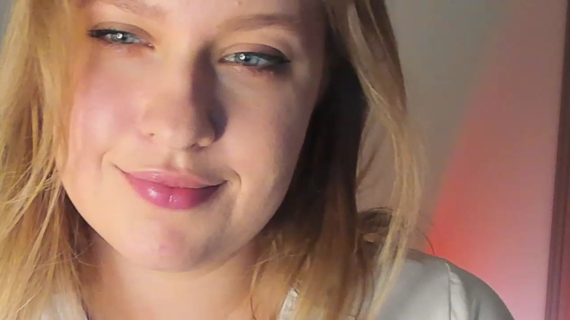 Gallery image thumbnail from SensualAdict's myfreecams stream on, 12/21/2022, 15:55 image 9 of 20