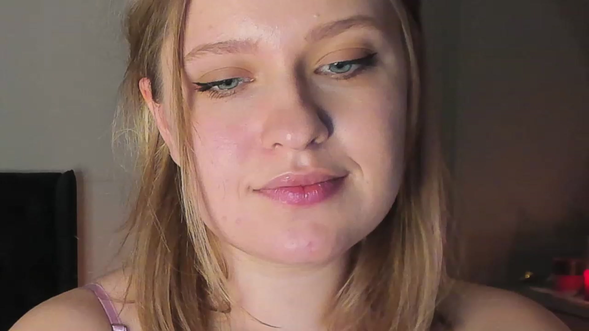 Gallery image thumbnail from SensualAdict's myfreecams stream on, 12/21/2022, 16:59 image 18 of 20