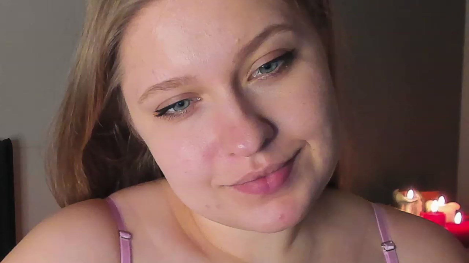Gallery image thumbnail from SensualAdict's myfreecams stream on, 12/21/2022, 18:54 image 2 of 20