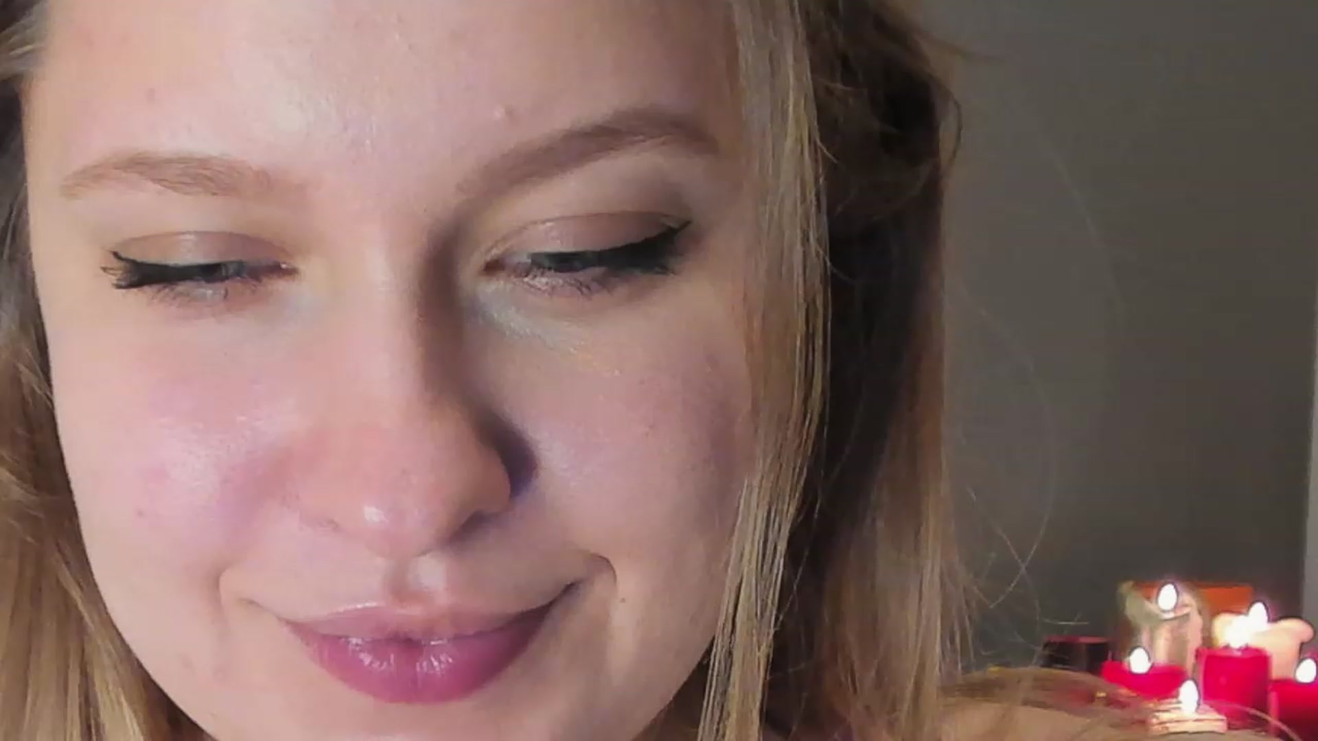 Gallery image thumbnail from SensualAdict's myfreecams stream on, 12/21/2022, 19:35 image 8 of 20