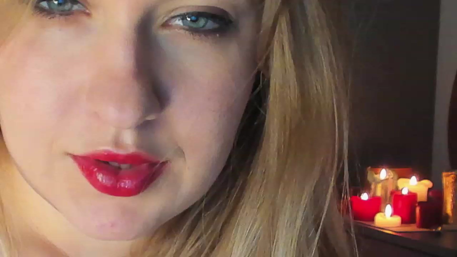 Gallery image thumbnail from SensualAdict's myfreecams stream on, 12/22/2022, 14:36 image 2 of 20