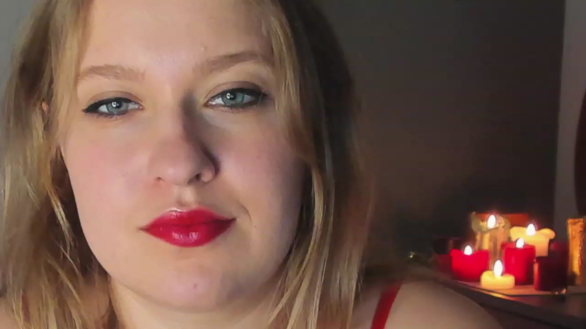 Gallery image thumbnail from SensualAdict's myfreecams stream on, 12/22/2022, 14:36 image 4 of 20