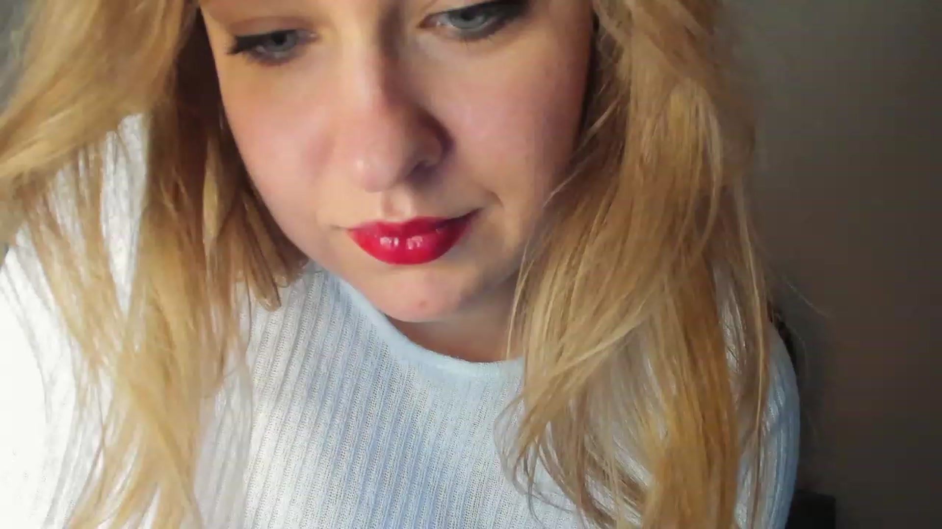 Gallery image thumbnail from SensualAdict's myfreecams stream on, 12/22/2022, 14:36 image 13 of 20