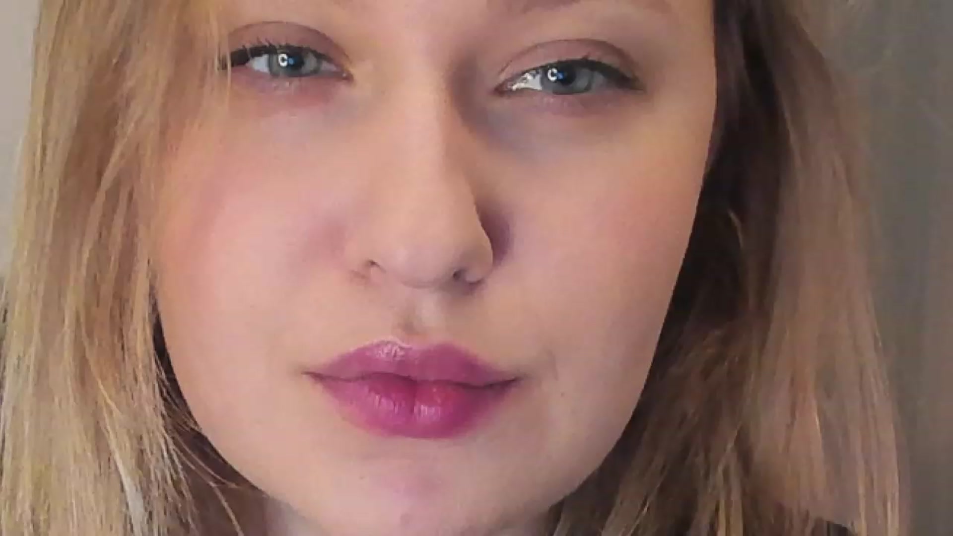 Gallery image thumbnail from SensualAdict's myfreecams stream on, 12/23/2022, 16:07 image 17 of 20