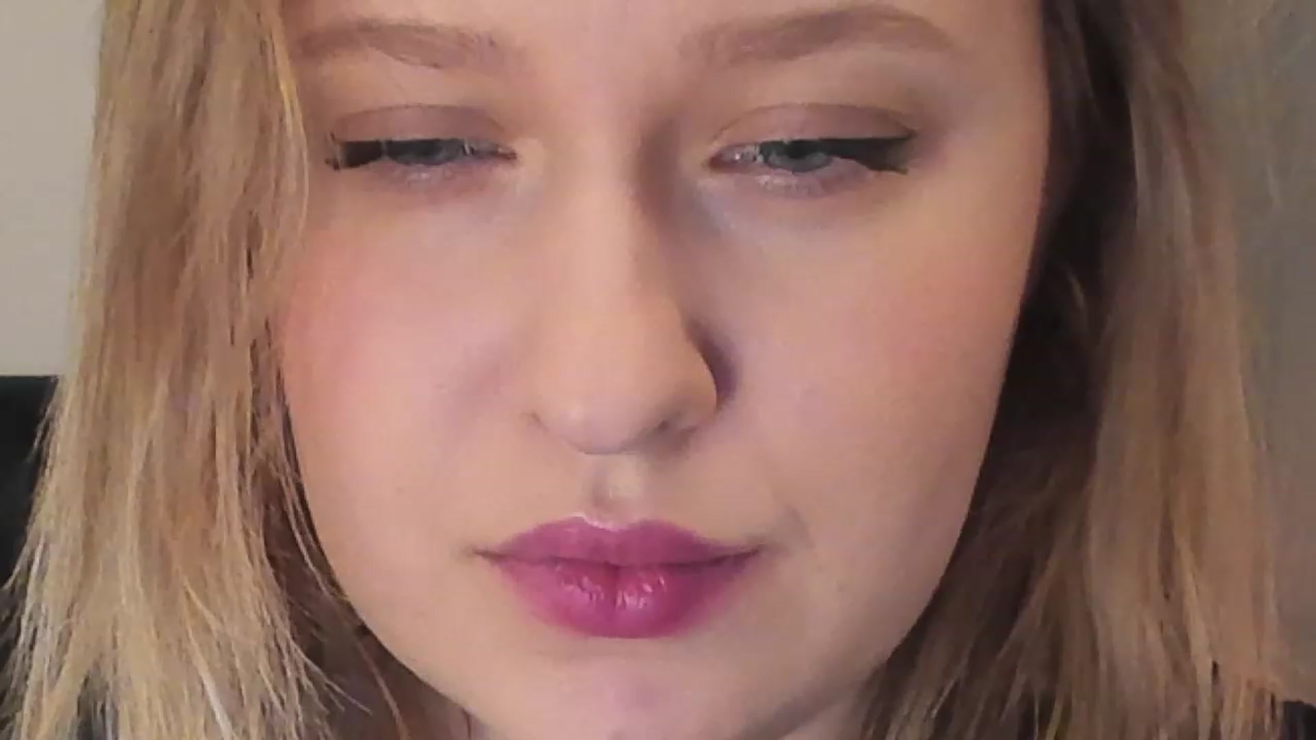 Gallery image thumbnail from SensualAdict's myfreecams stream on, 12/23/2022, 16:07 image 19 of 20