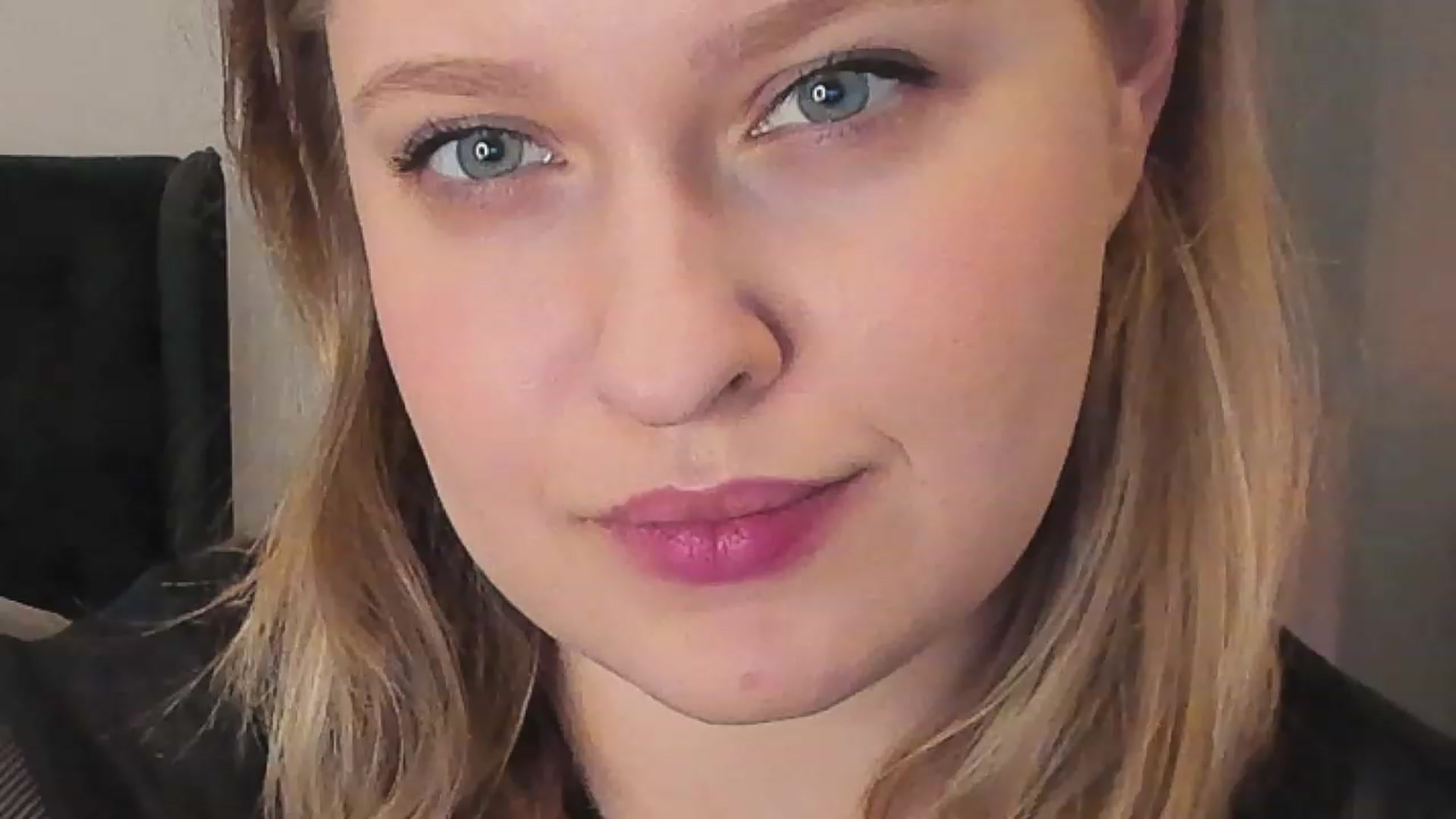 Gallery image thumbnail from SensualAdict's myfreecams stream on, 12/23/2022, 17:35 image 3 of 20