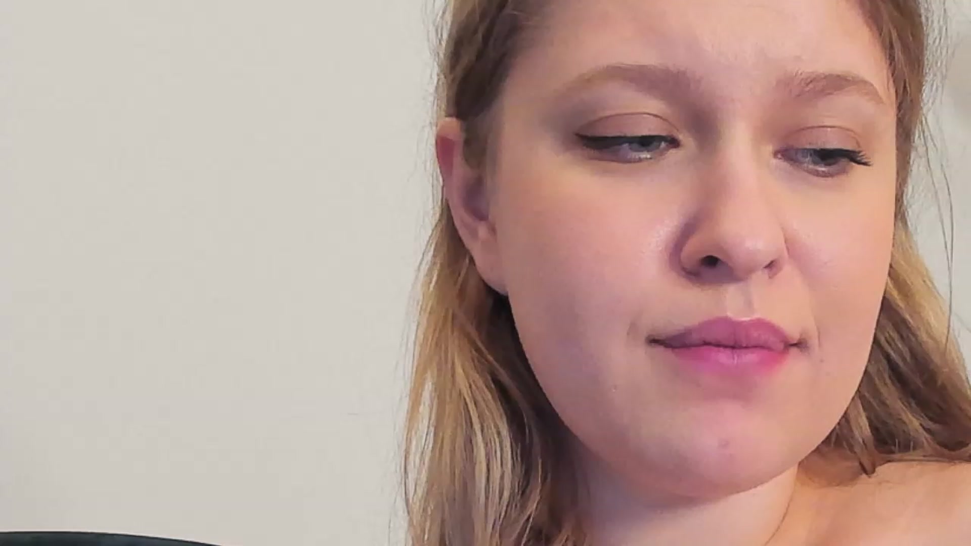 Gallery image thumbnail from SensualAdict's myfreecams stream on, 12/23/2022, 18:26 image 19 of 20
