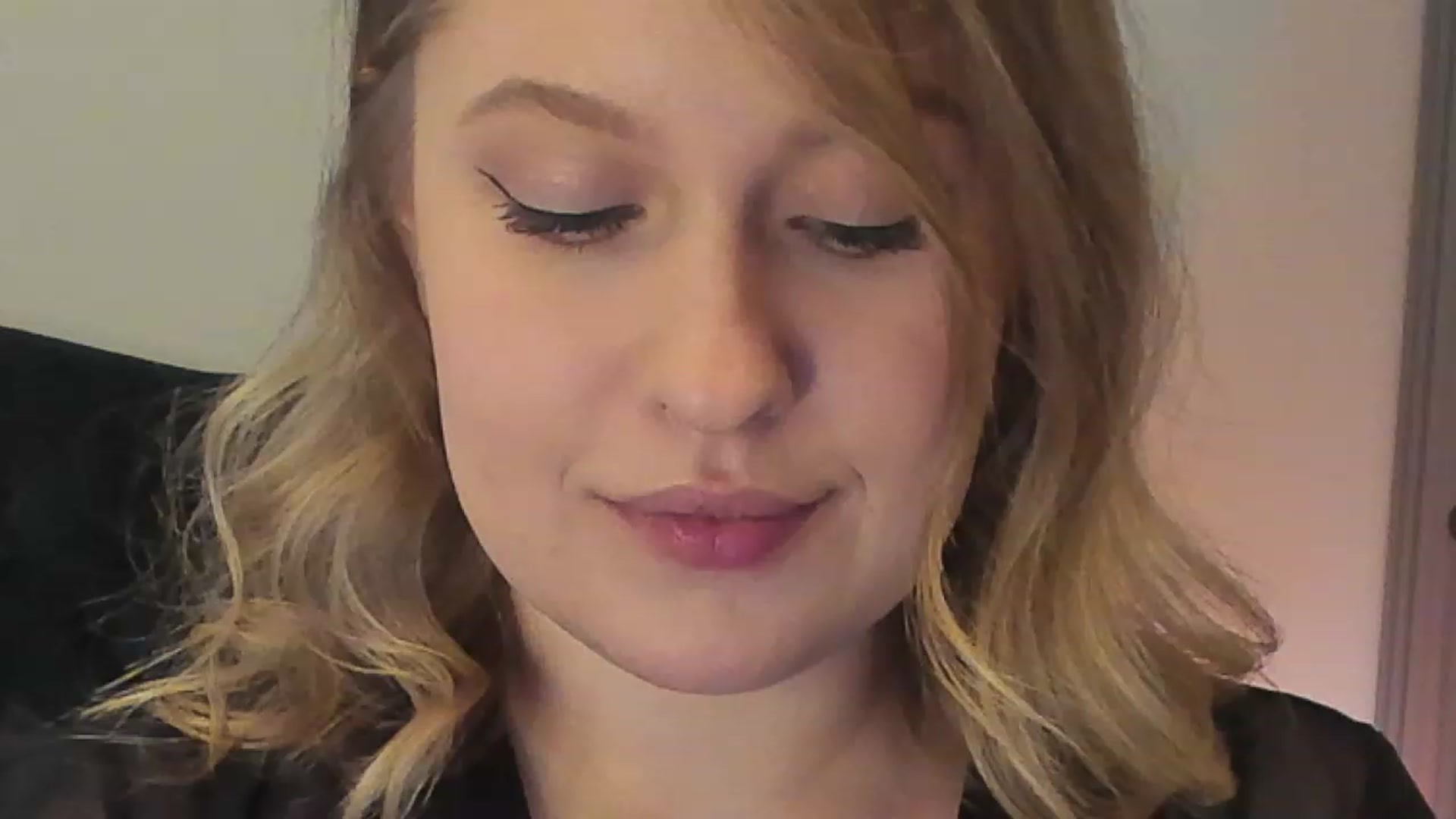 Gallery image thumbnail from SensualAdict's myfreecams stream on, 12/28/2022, 14:06 image 16 of 20