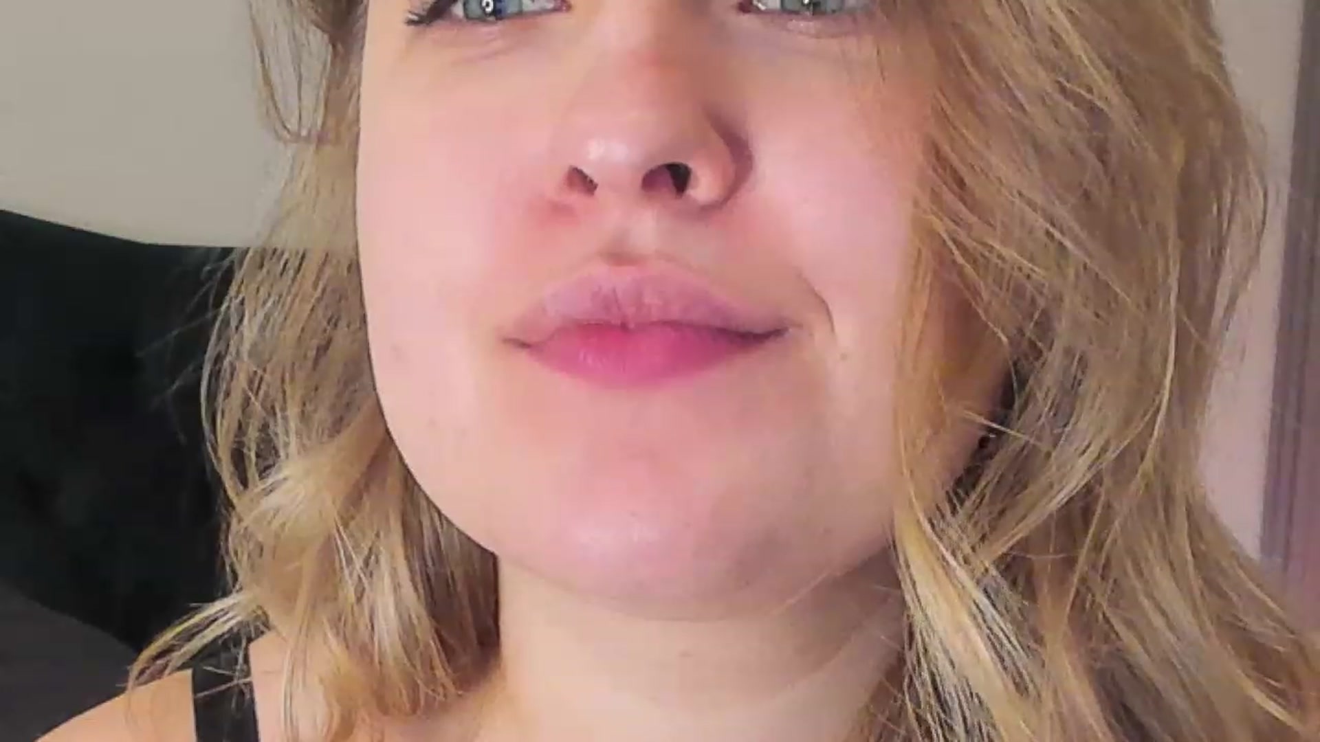 Gallery image thumbnail from SensualAdict's myfreecams stream on, 12/28/2022, 18:03 image 20 of 20