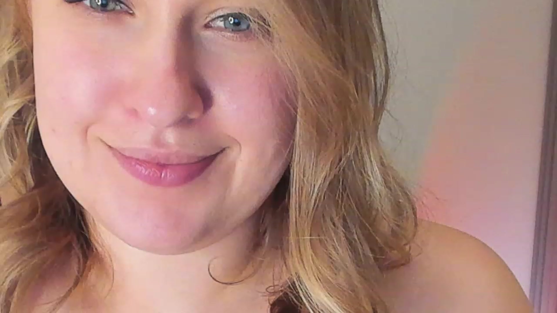 Gallery image thumbnail from SensualAdict's myfreecams stream on, 12/28/2022, 18:30 image 19 of 20