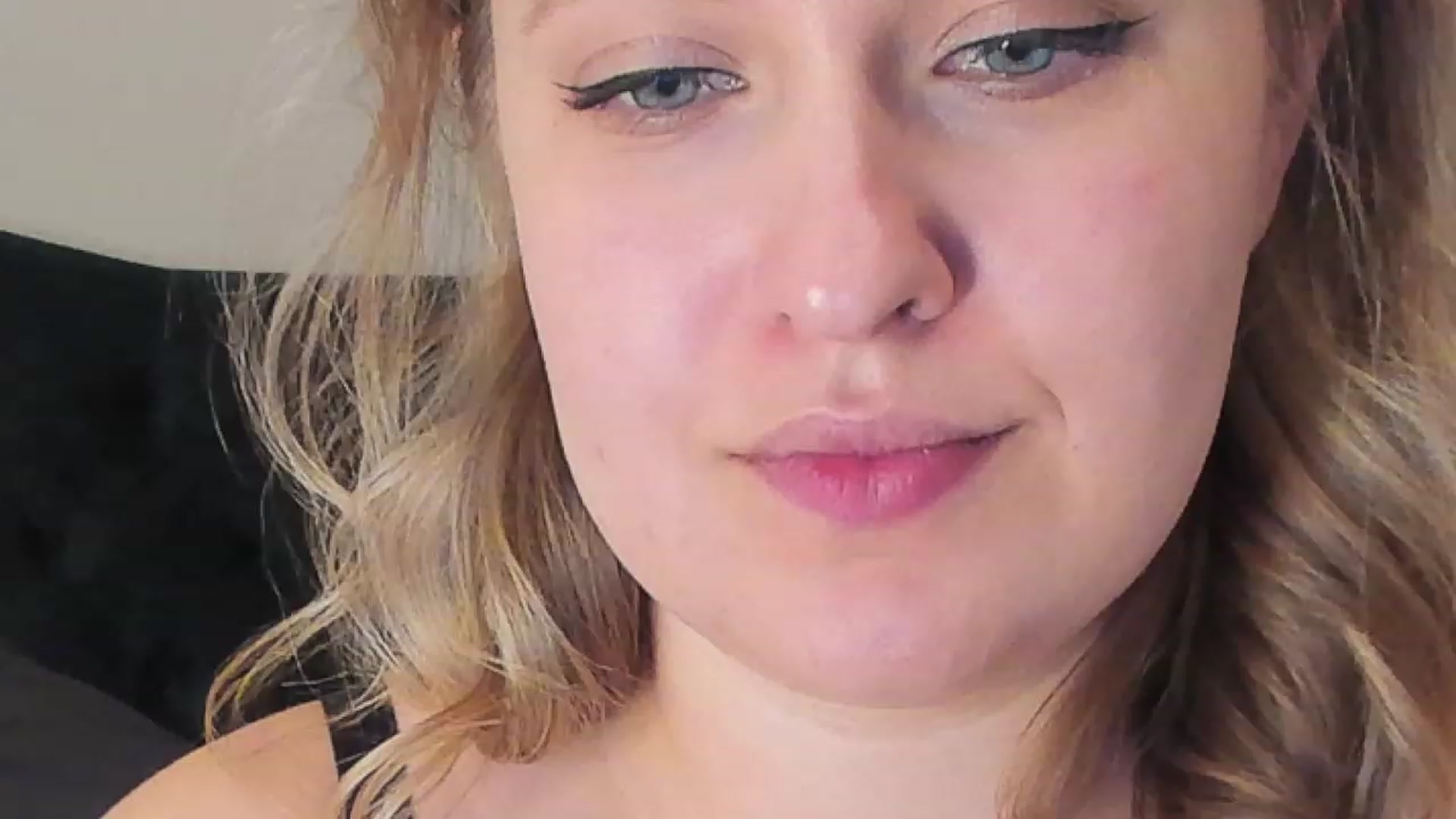 Gallery image thumbnail from SensualAdict's myfreecams stream on, 12/28/2022, 18:30 image 1 of 20