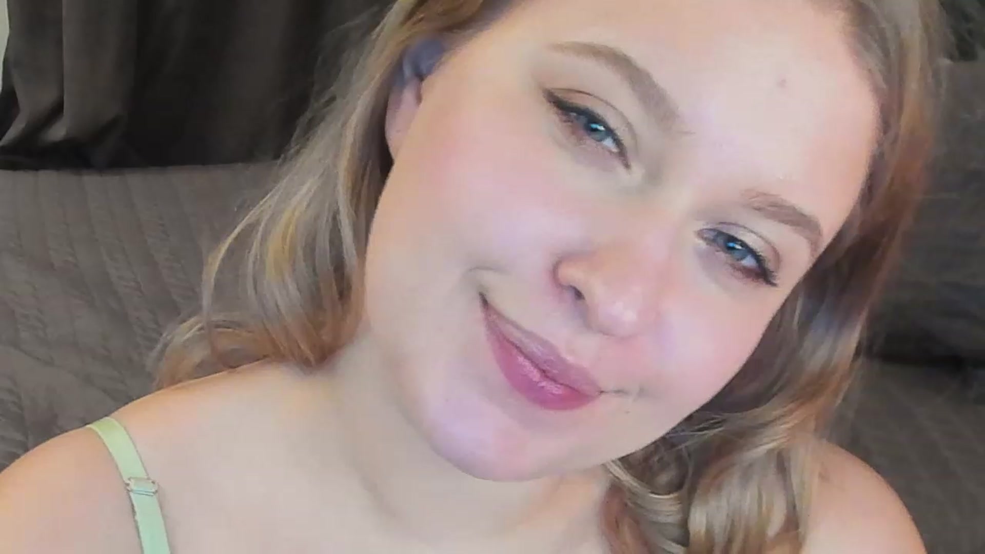 Gallery image thumbnail from SensualAdict's myfreecams stream on, 12/30/2022, 17:54 image 16 of 20