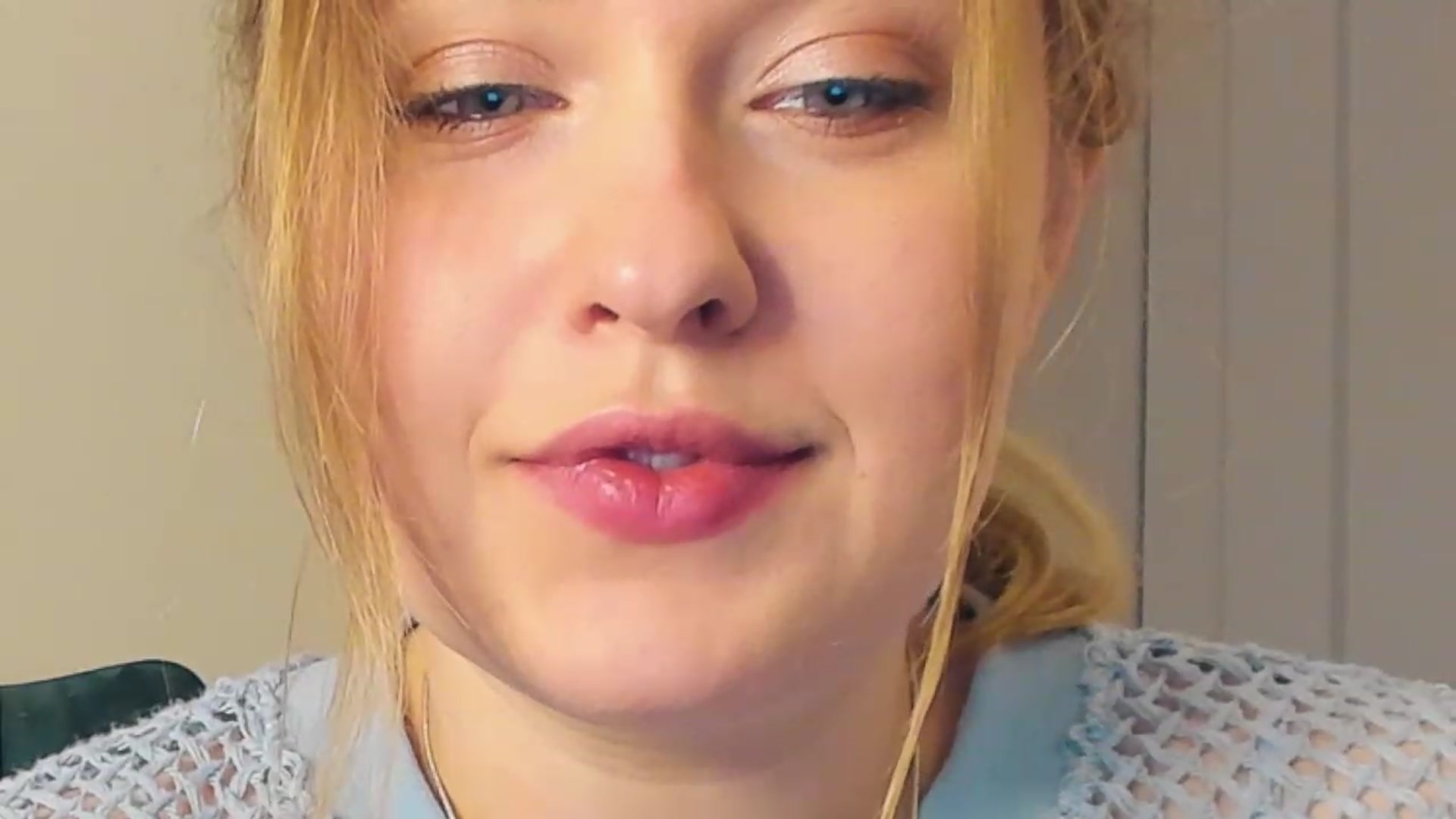 Gallery image thumbnail from SensualAdict's myfreecams stream on, 01/04/2023, 15:40 image 13 of 20