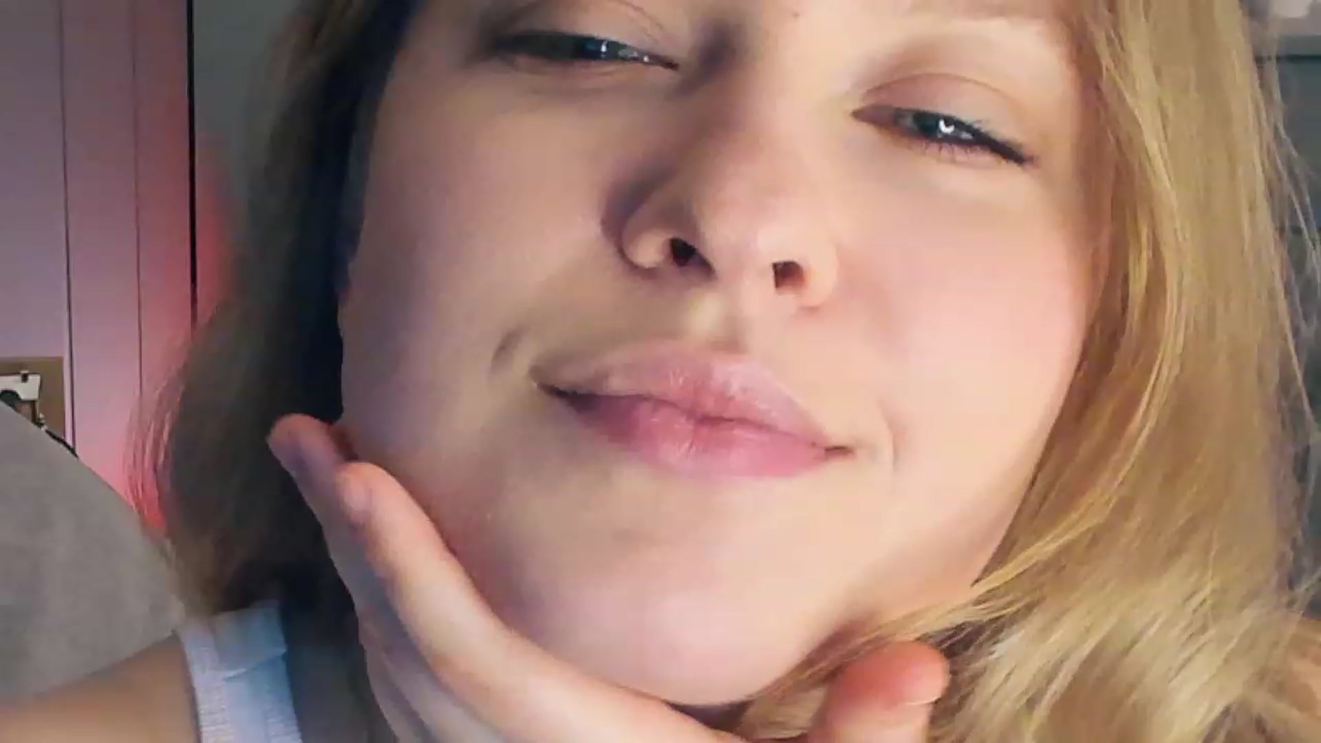 Gallery image thumbnail from SensualAdict's myfreecams stream on, 01/05/2023, 14:38 image 3 of 20