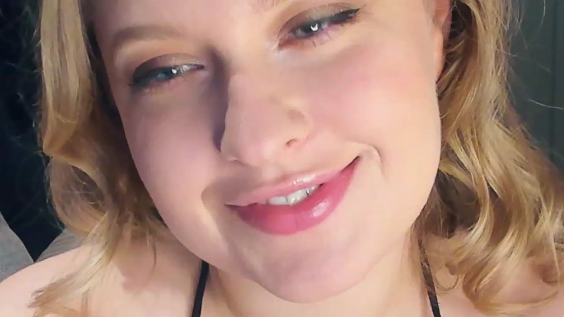 Gallery image thumbnail from SensualAdict's myfreecams stream on, 01/10/2023, 15:49 image 3 of 20