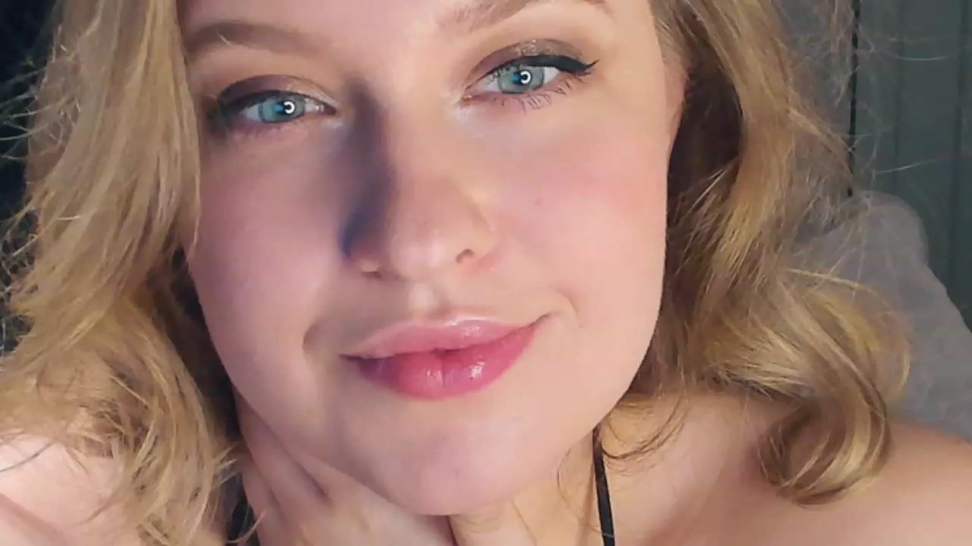 Gallery image thumbnail from SensualAdict's myfreecams stream on, 01/10/2023, 16:24 image 7 of 20