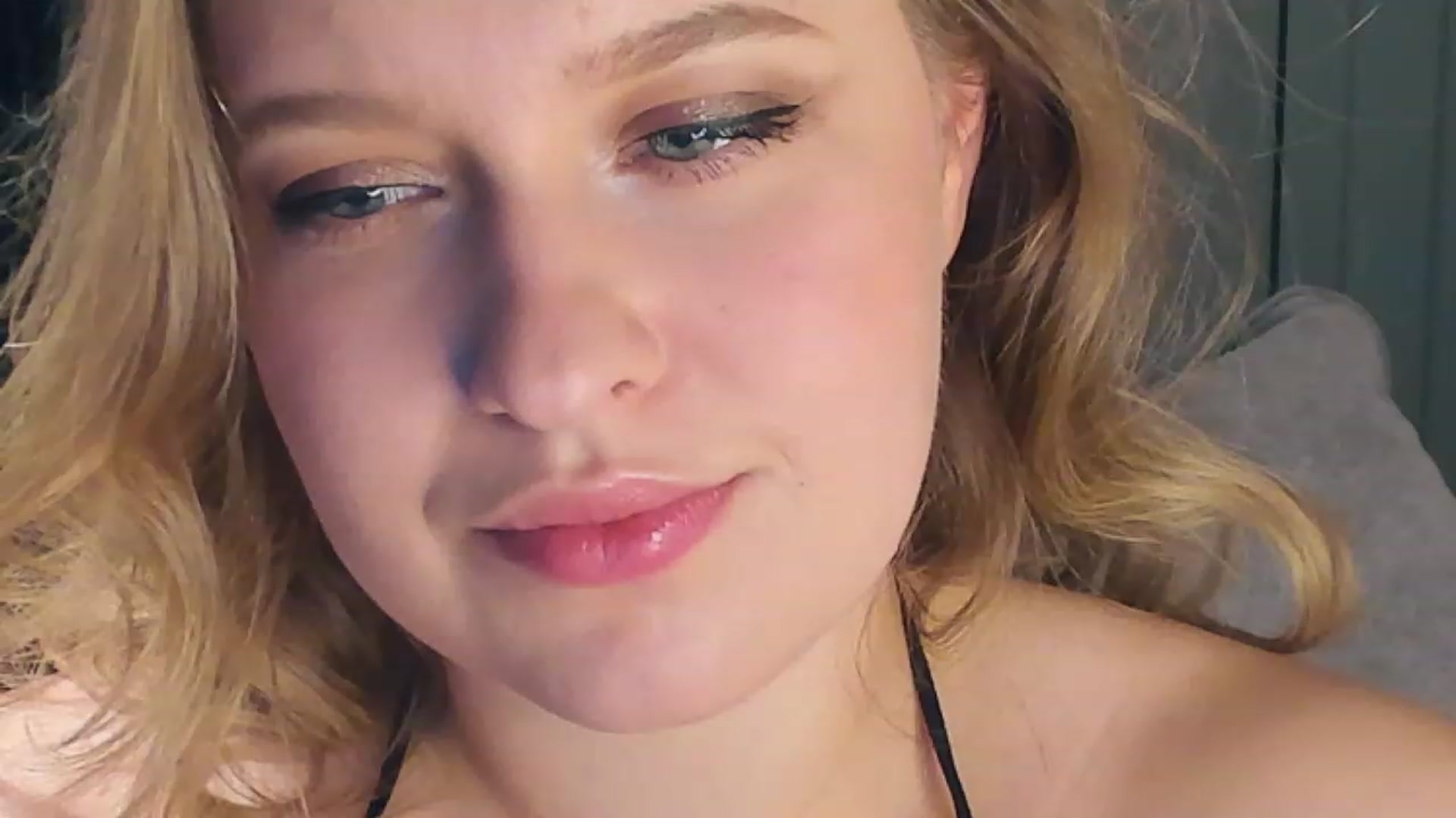 Gallery image thumbnail from SensualAdict's myfreecams stream on, 01/10/2023, 16:24 image 5 of 20