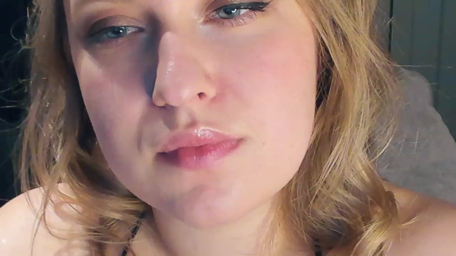 Gallery image thumbnail from SensualAdict's myfreecams stream on, 01/10/2023, 17:06 image 12 of 20
