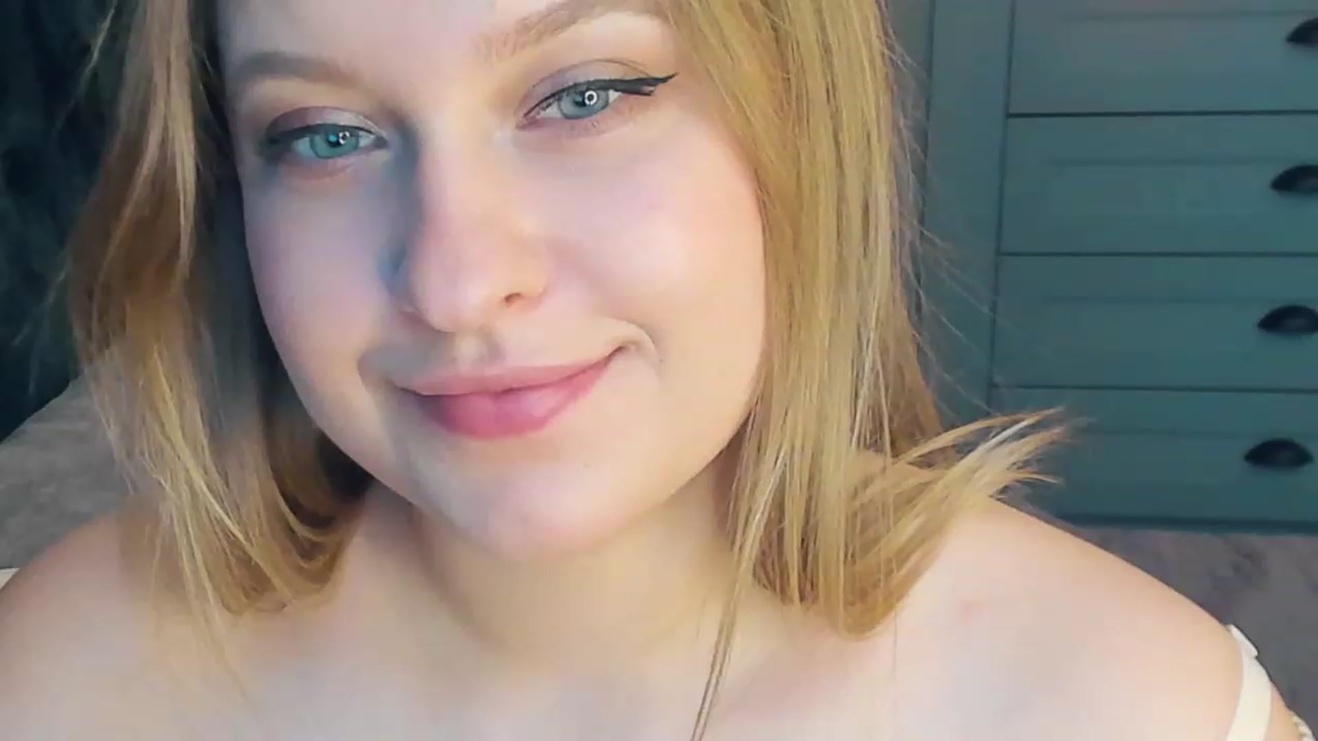 Gallery image thumbnail from SensualAdict's myfreecams stream on, 01/12/2023, 13:50 image 3 of 20