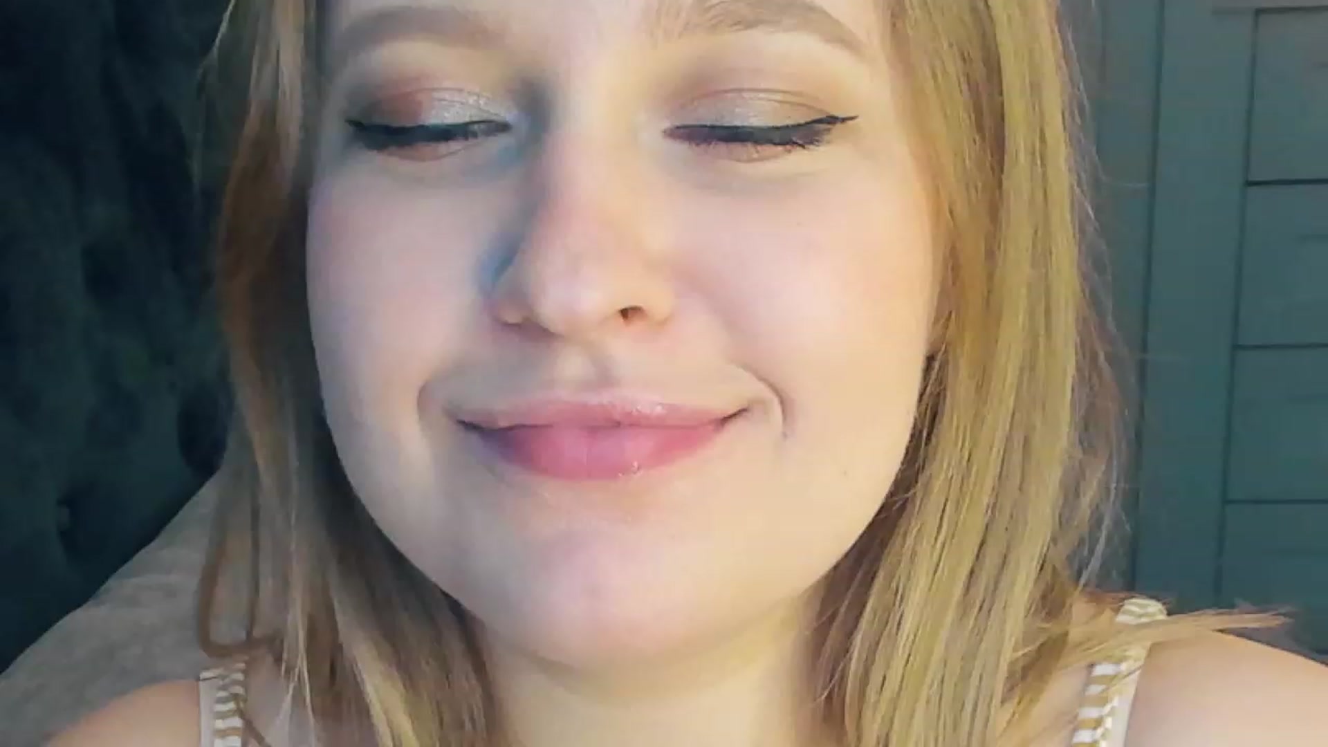Gallery image thumbnail from SensualAdict's myfreecams stream on, 01/12/2023, 13:50 image 9 of 20