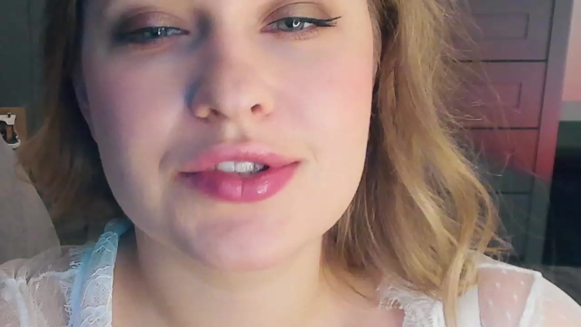 Gallery image thumbnail from SensualAdict's myfreecams stream on, 01/13/2023, 15:12 image 3 of 20