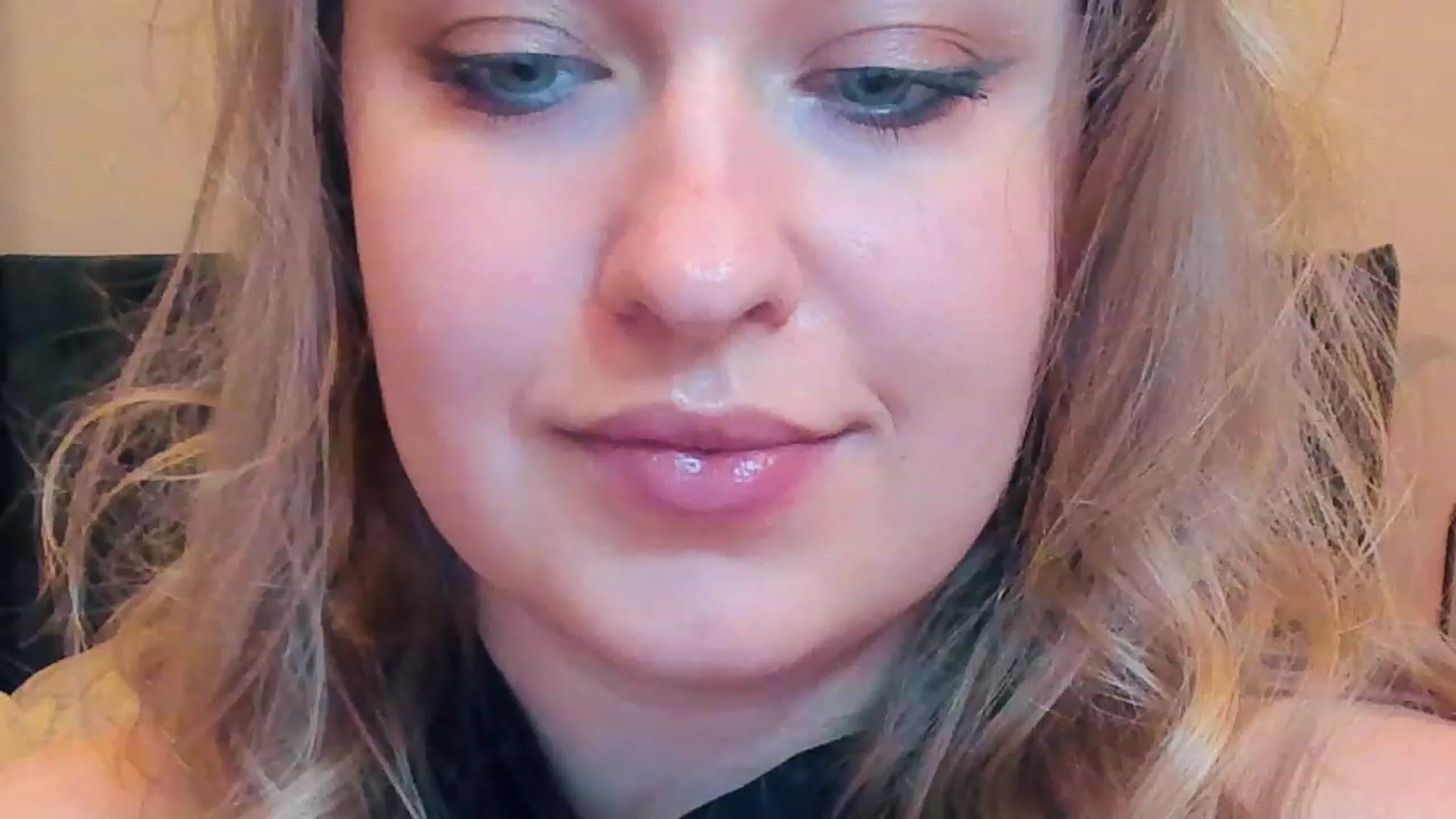 Gallery image thumbnail from SensualAdict's myfreecams stream on, 01/18/2023, 18:49 image 16 of 20
