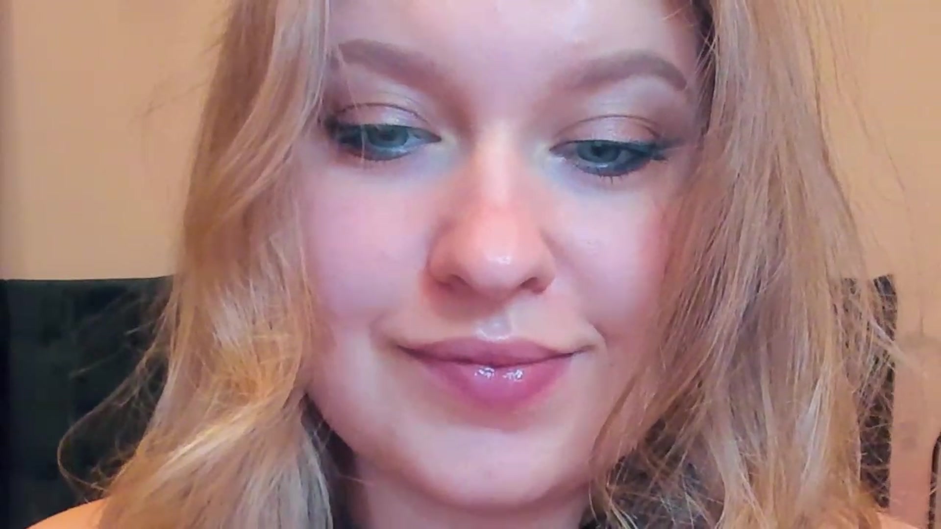 Gallery image thumbnail from SensualAdict's myfreecams stream on, 01/18/2023, 18:49 image 7 of 20