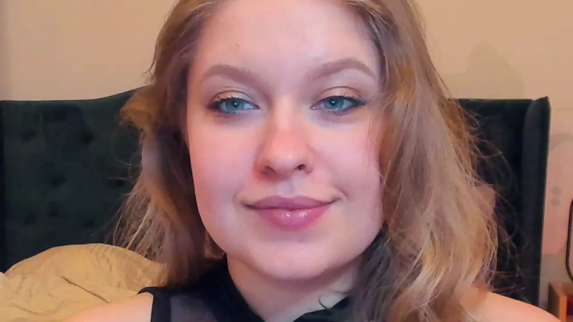 Gallery image thumbnail from SensualAdict's myfreecams stream on, 01/18/2023, 18:49 image 19 of 20