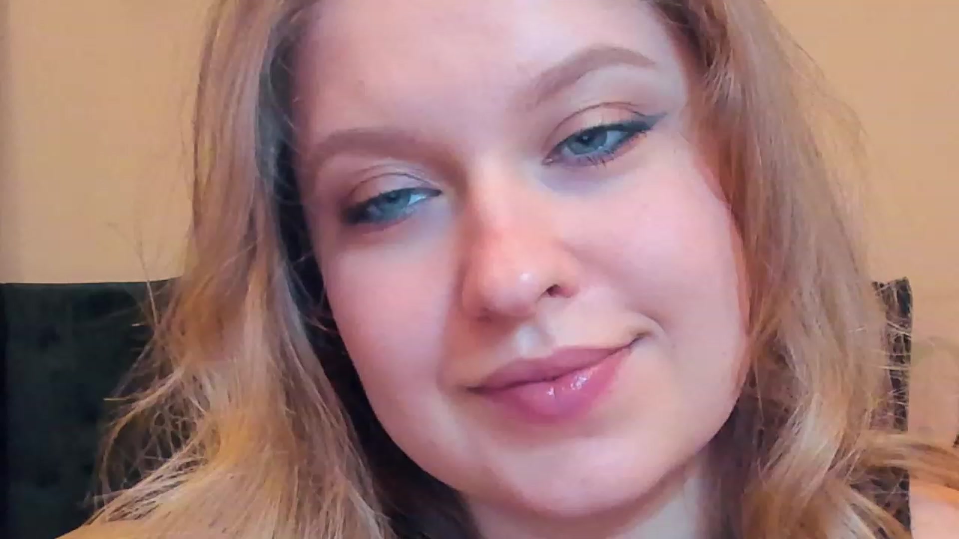 Gallery image thumbnail from SensualAdict's myfreecams stream on, 01/18/2023, 18:49 image 10 of 20